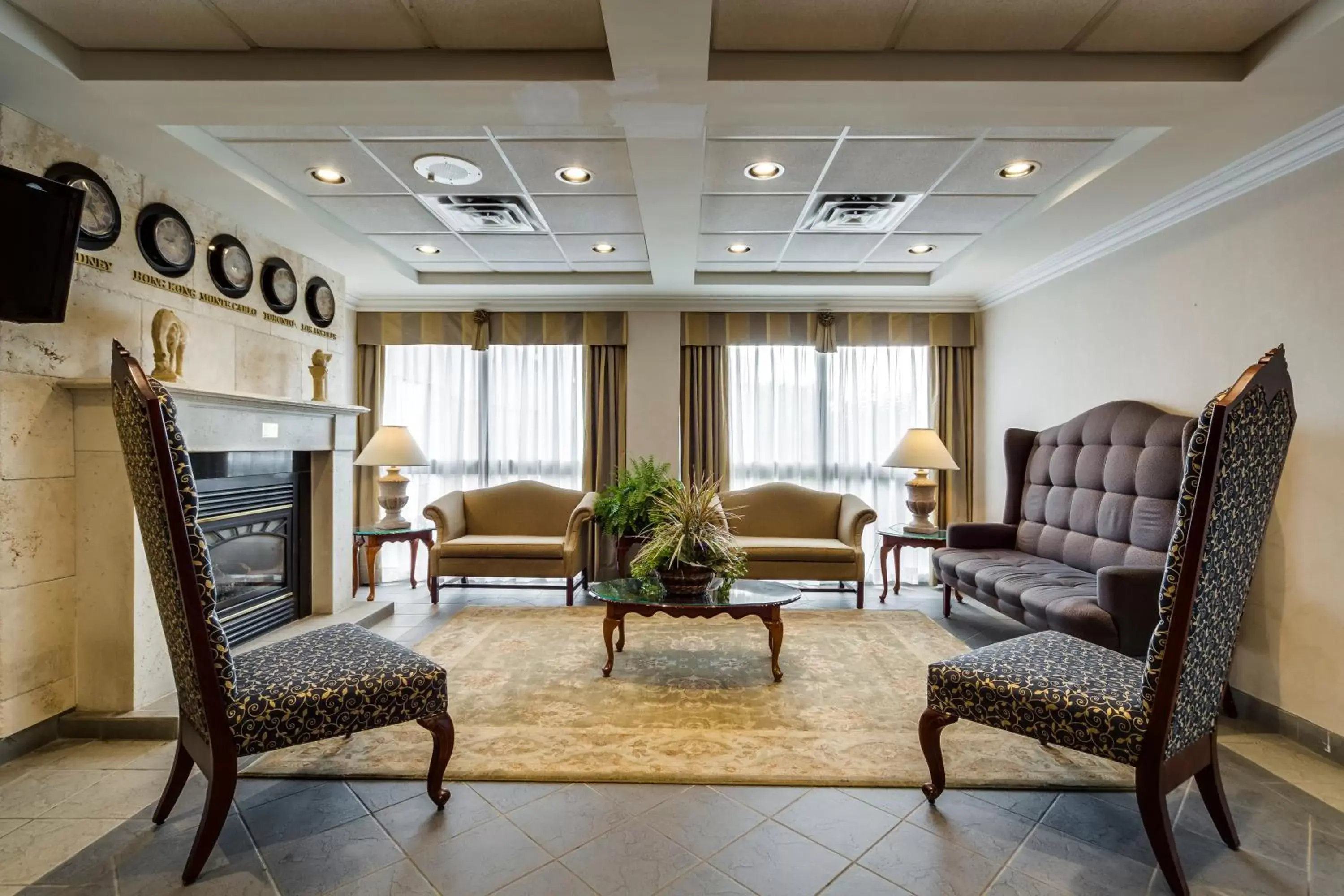 Lobby or reception, Seating Area in Monte Carlo Inn Oakville Suites