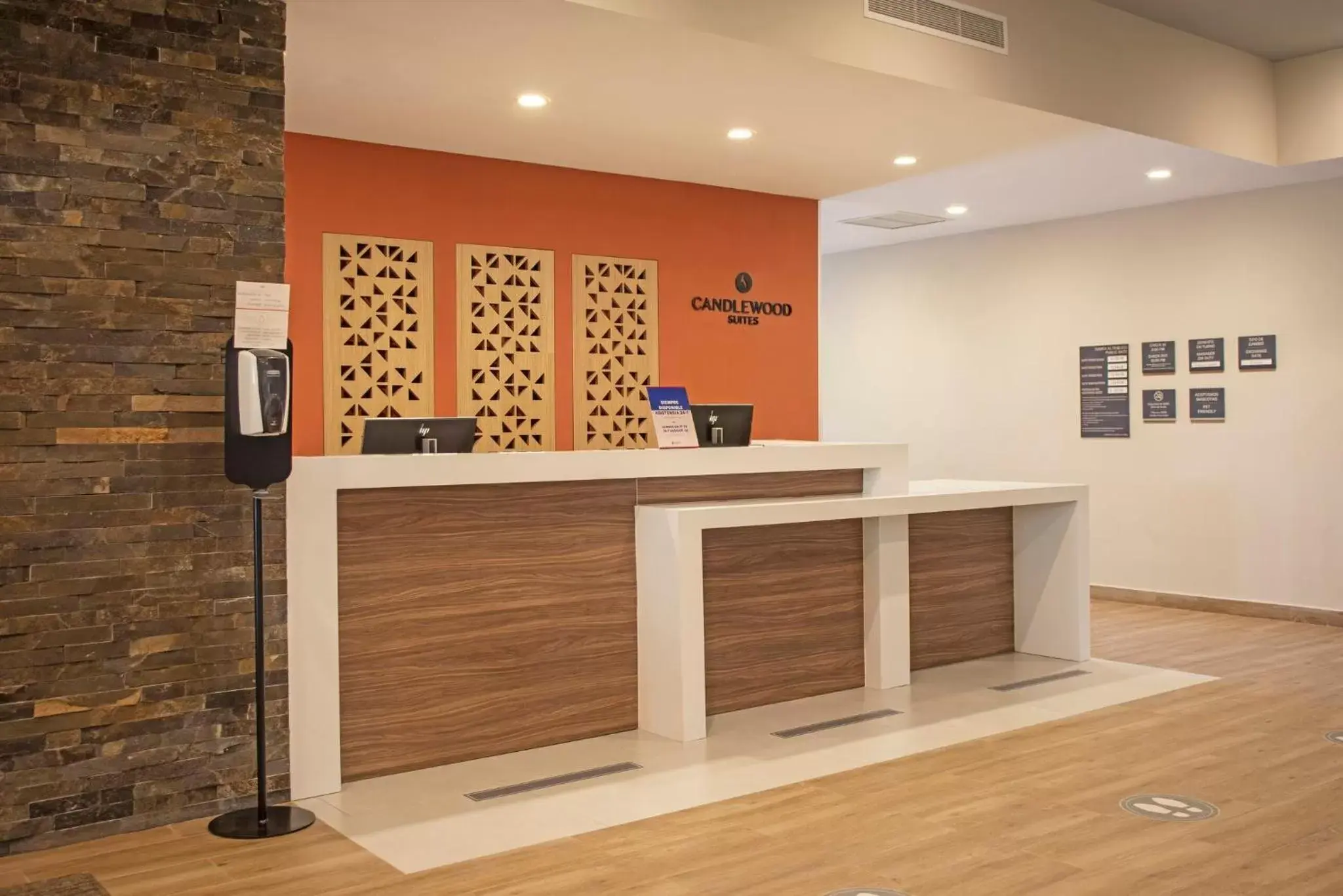 Property building, Lobby/Reception in Candlewood Suites - Guadalajara Galerias, an IHG Hotel