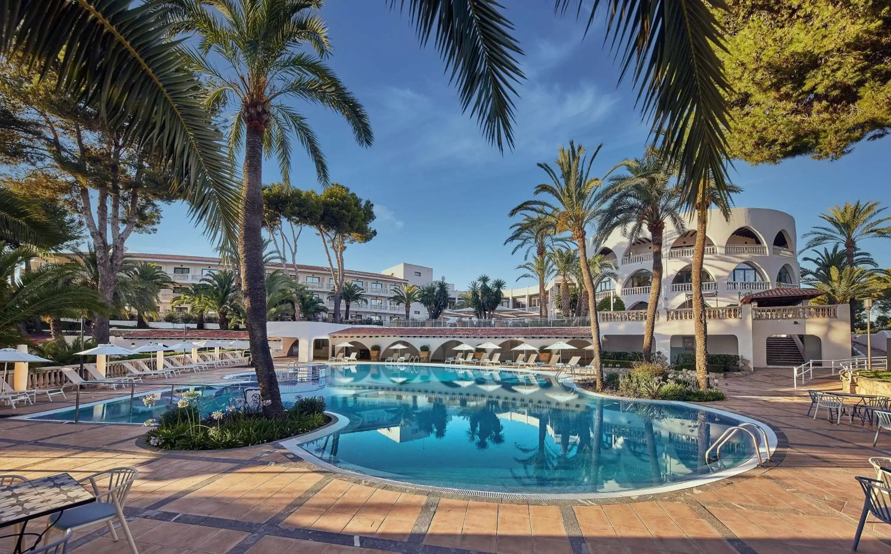 Swimming Pool in Hilton Mallorca Galatzo