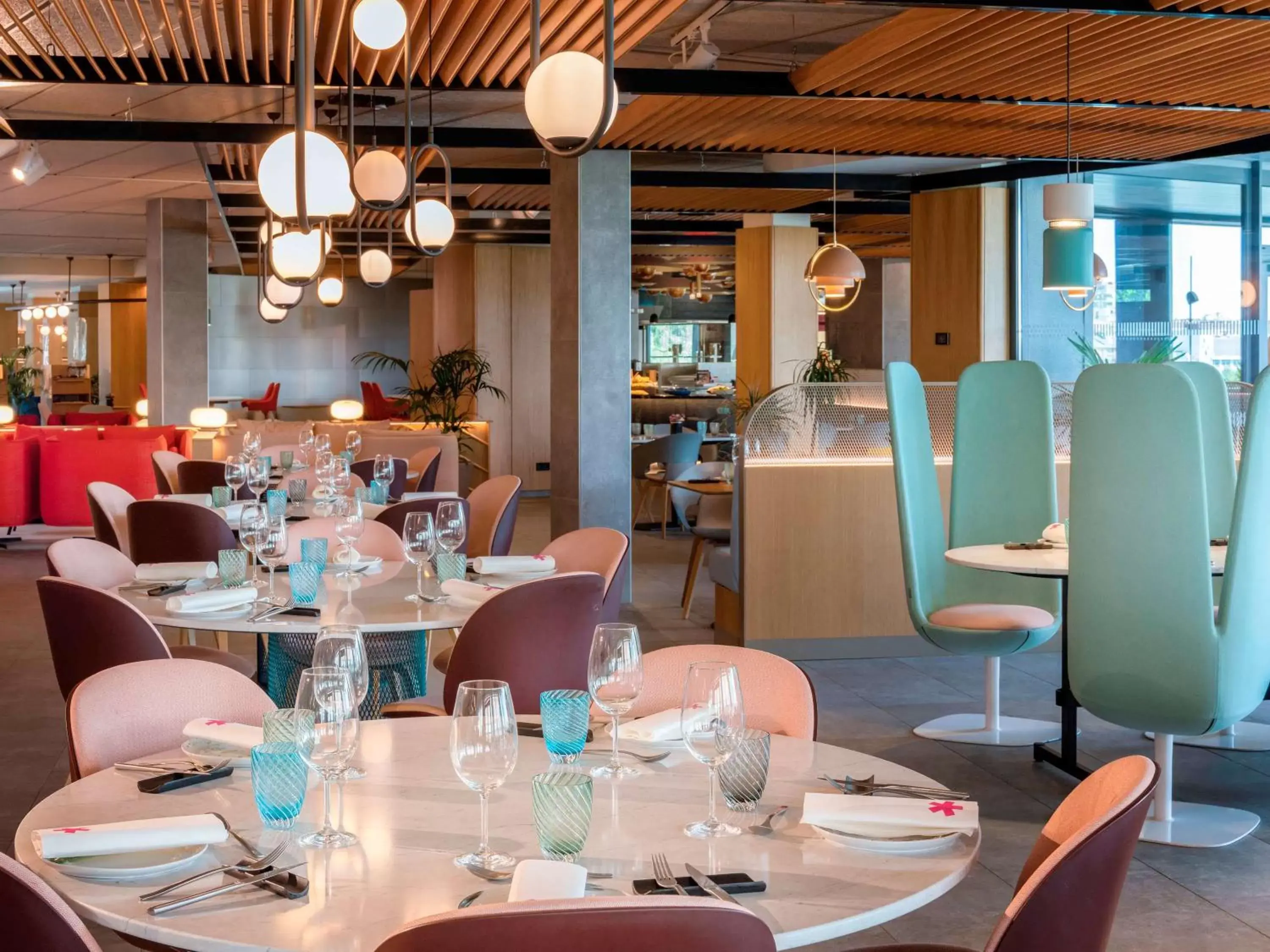 Restaurant/Places to Eat in Ibis Styles Madrid City Las Ventas