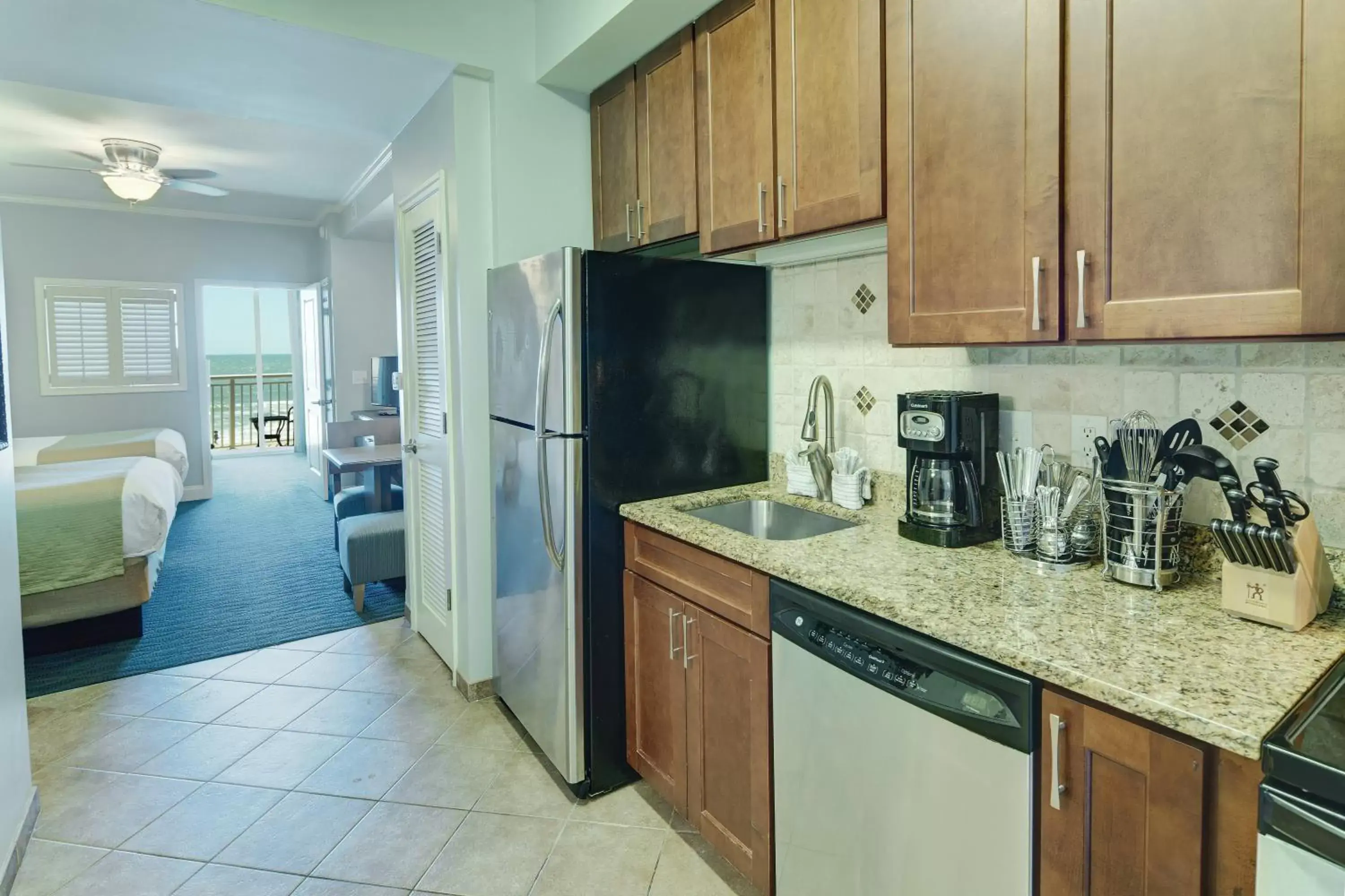 Photo of the whole room, Kitchen/Kitchenette in Club Wyndham Towers on the Grove