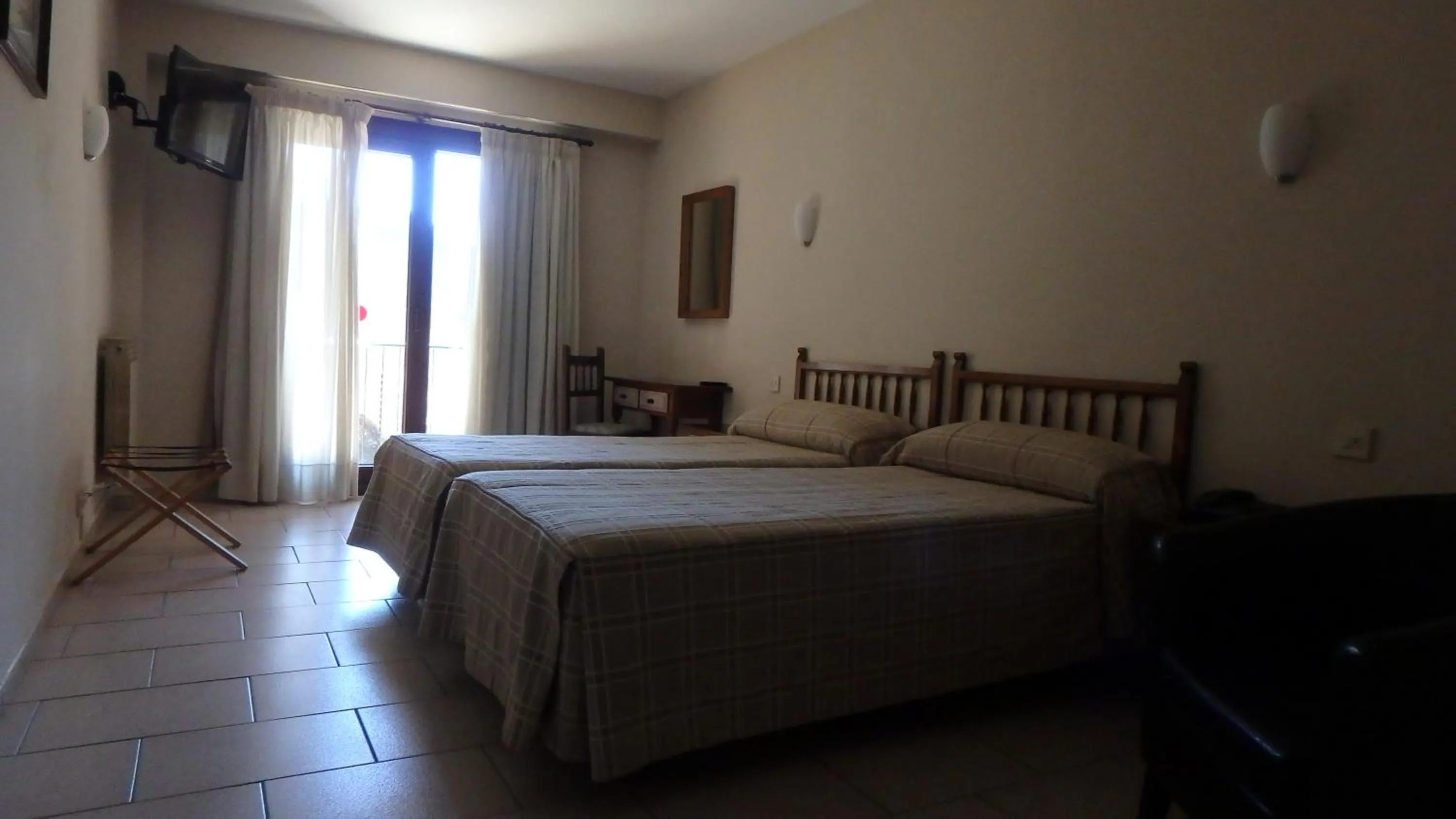 Bedroom, Bed in Xalet Besolí