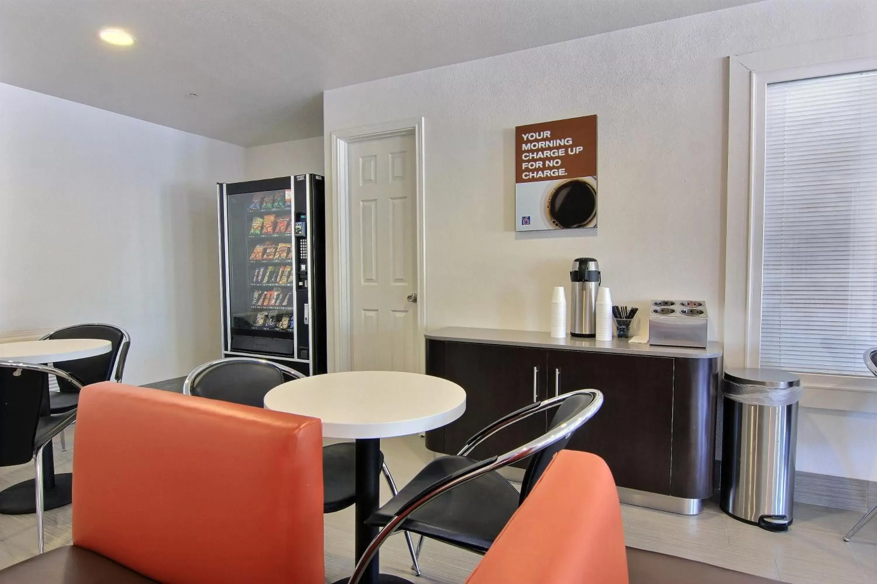Lounge or bar in Motel 6-Rockport, TX Lounge or bar in Motel 6-Rockport, TX
