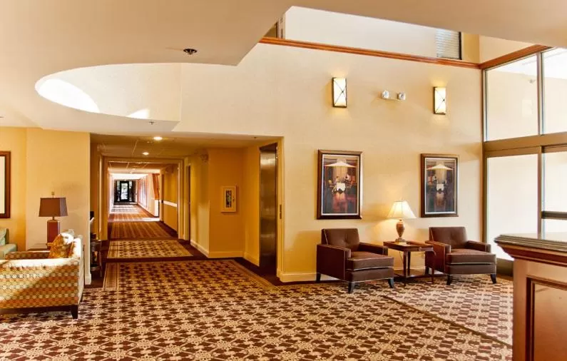 Lobby or reception in Ann Arbor Regent Hotel and Suites