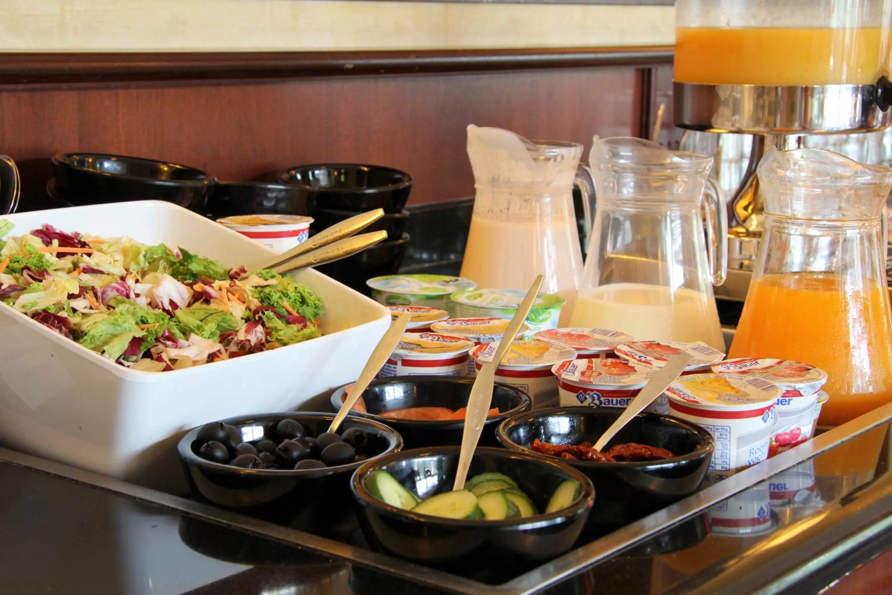 Buffet breakfast in Bastion Hotel Den Haag Rijswijk