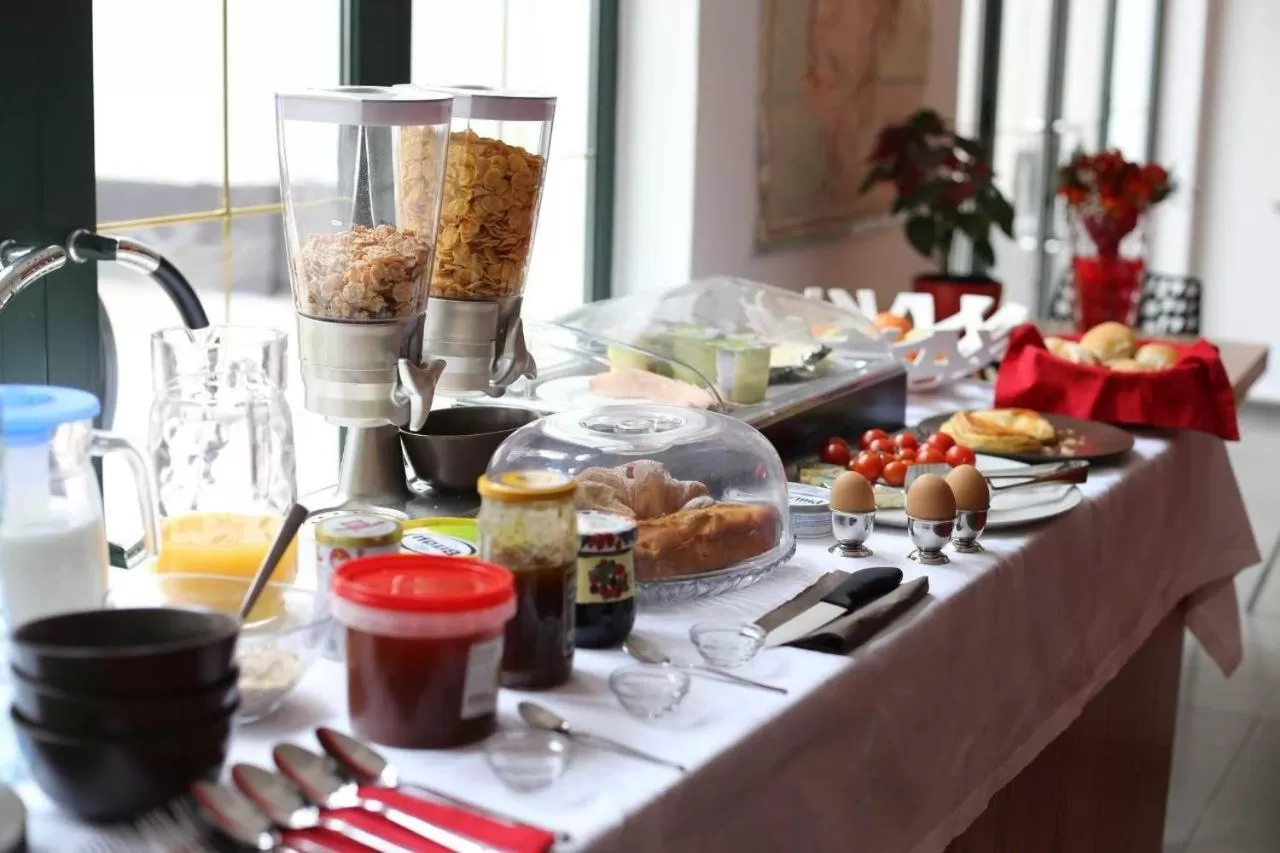 Buffet breakfast in Hotel Rimini Tirana