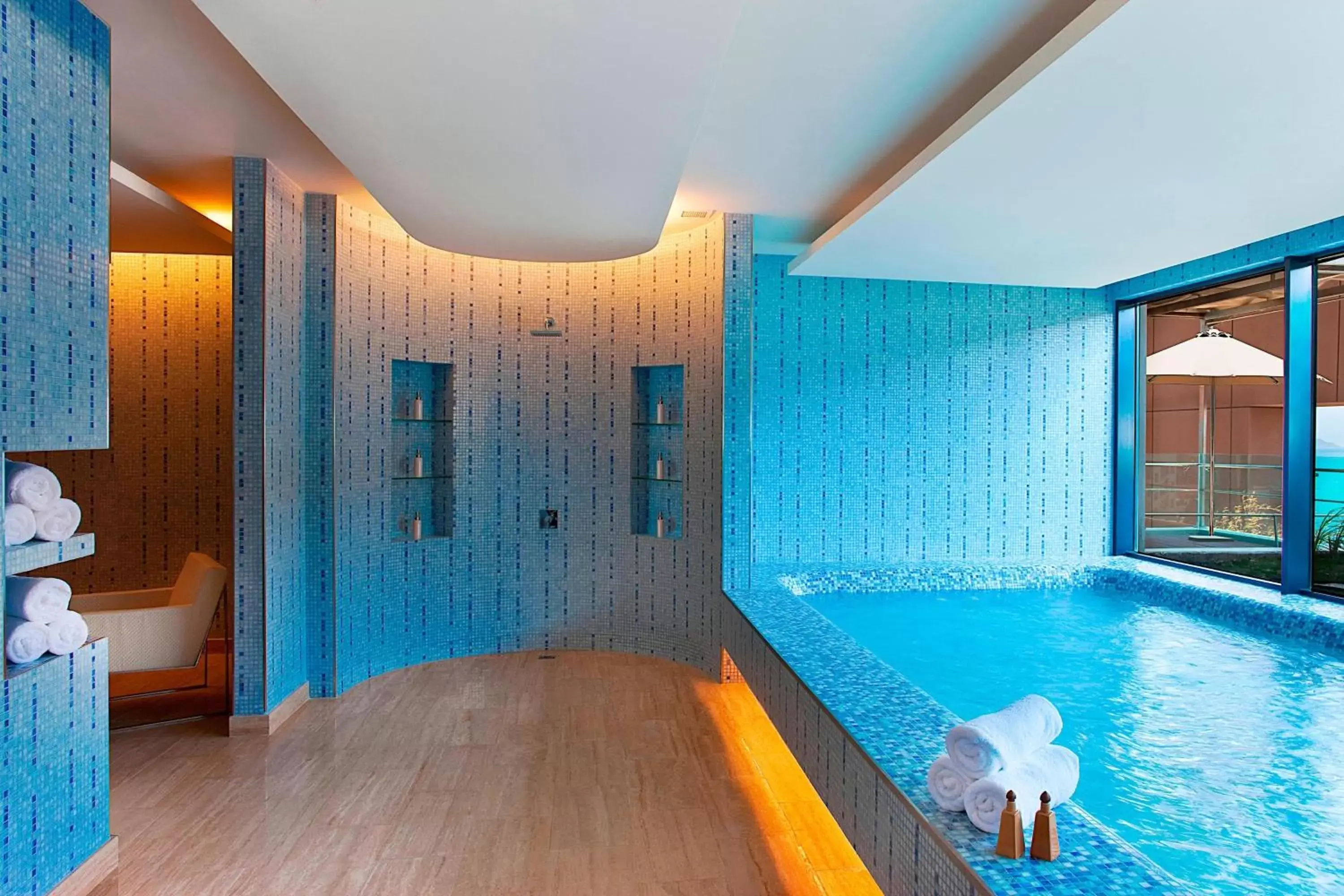 Spa and wellness centre/facilities, Swimming Pool in Sheraton Nha Trang Hotel & Spa