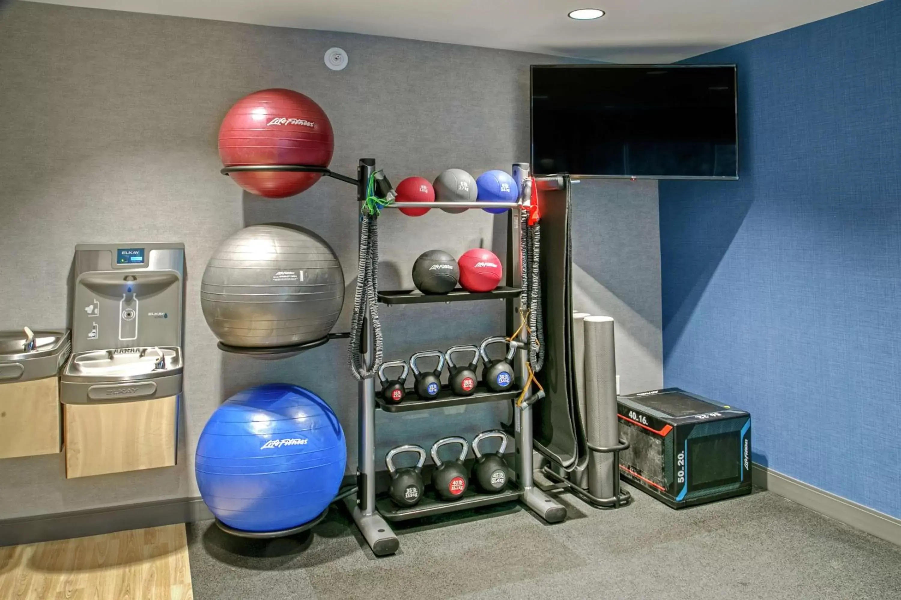 Fitness centre/facilities in Hampton by Hilton Encinitas-Cardiff Encinitas, CA Fitness centre/facilities in Hampton by Hilton Encinitas-Cardiff Encinitas, CA