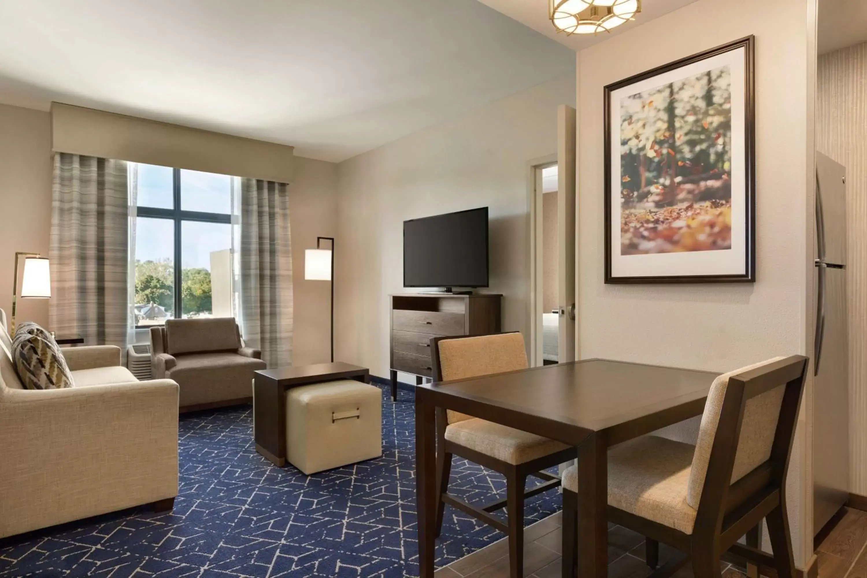 Bedroom, Seating Area in Homewood Suites by Hilton Albany Crossgates Mall