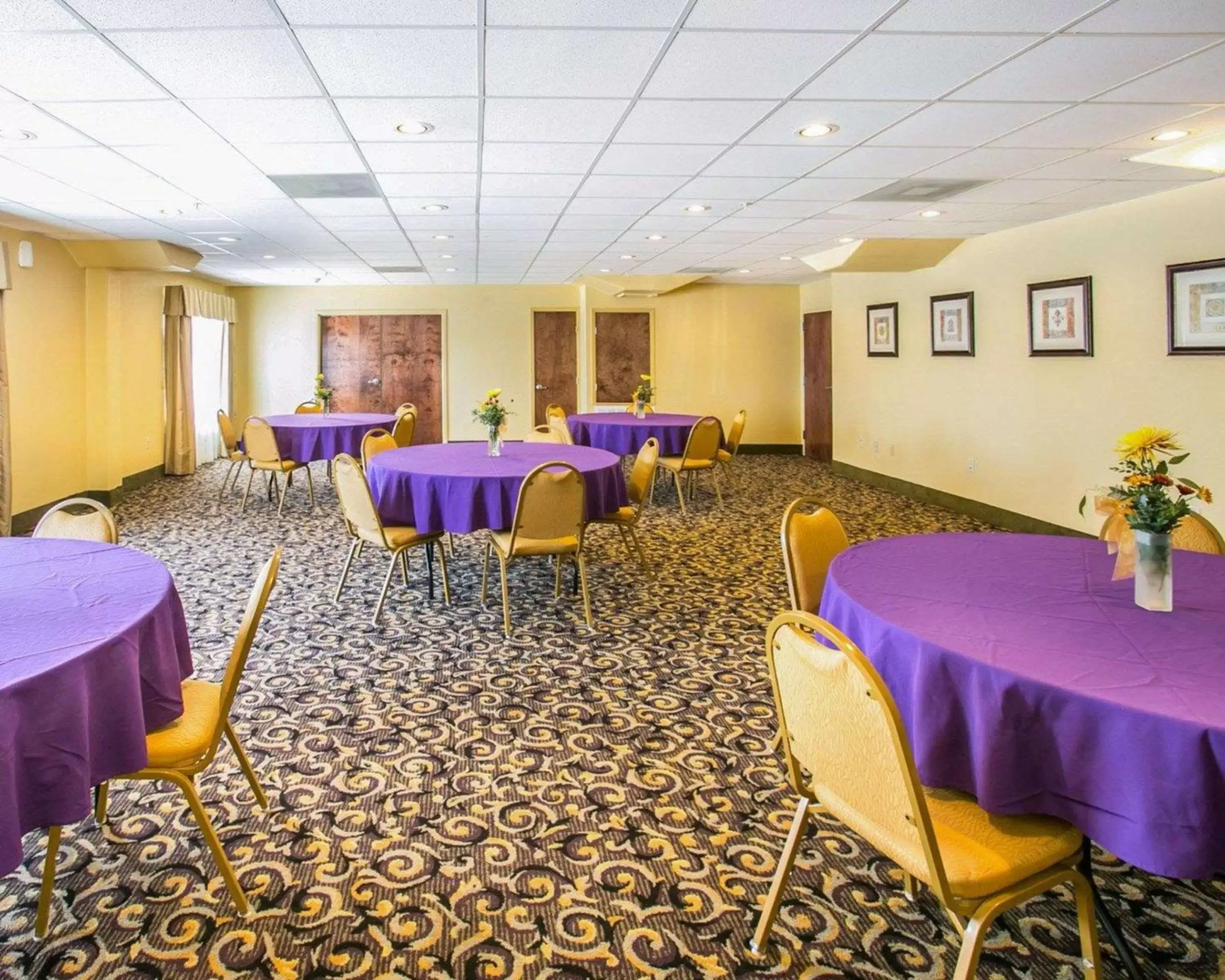 On site, Banquet Facilities in Sleep Inn & Suites near Palmetto State Park