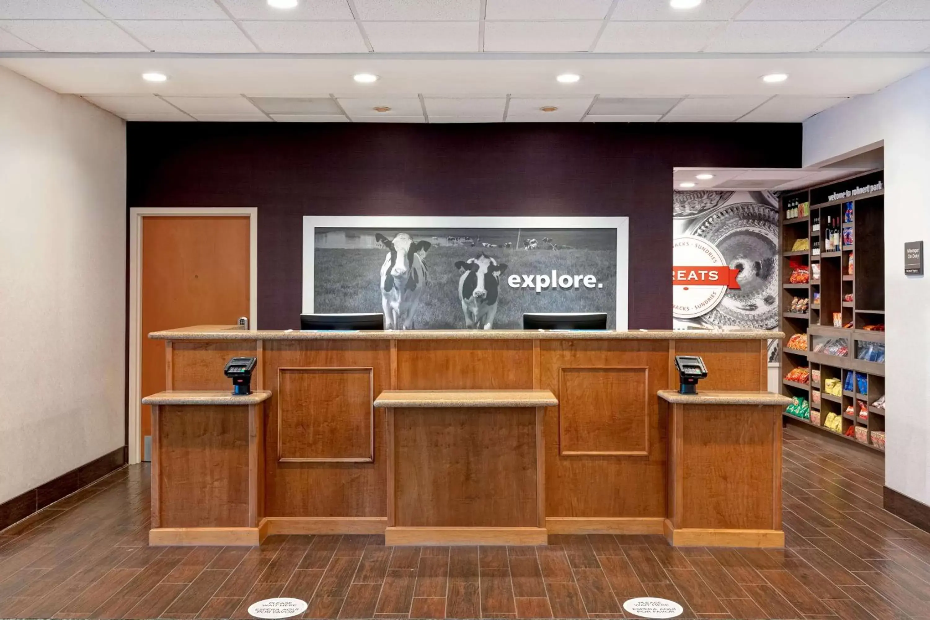 Lobby or reception in Hampton Inn & Suites Rohnert Park - Sonoma County Lobby or reception in Hampton Inn & Suites Rohnert Park - Sonoma County