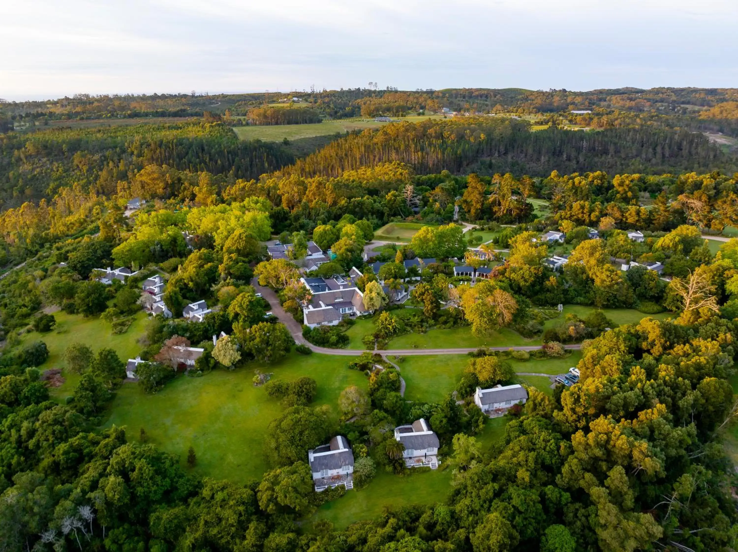 Property building, Bird's-eye View in Hunter's Country House