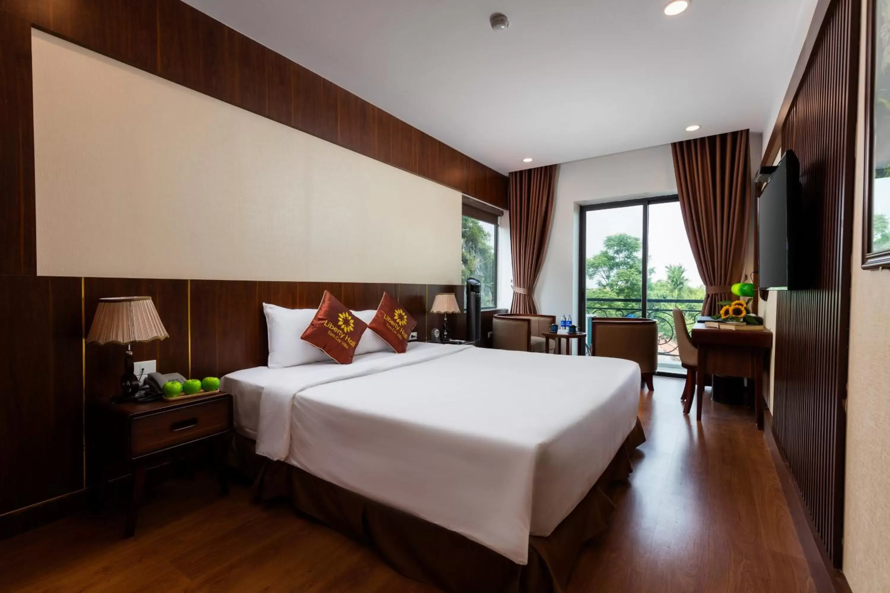 Deluxe Double Room in Liberty Hall Tam Coc Hotel & Villa Deluxe Double Room in Liberty Hall Tam Coc Hotel & Villa