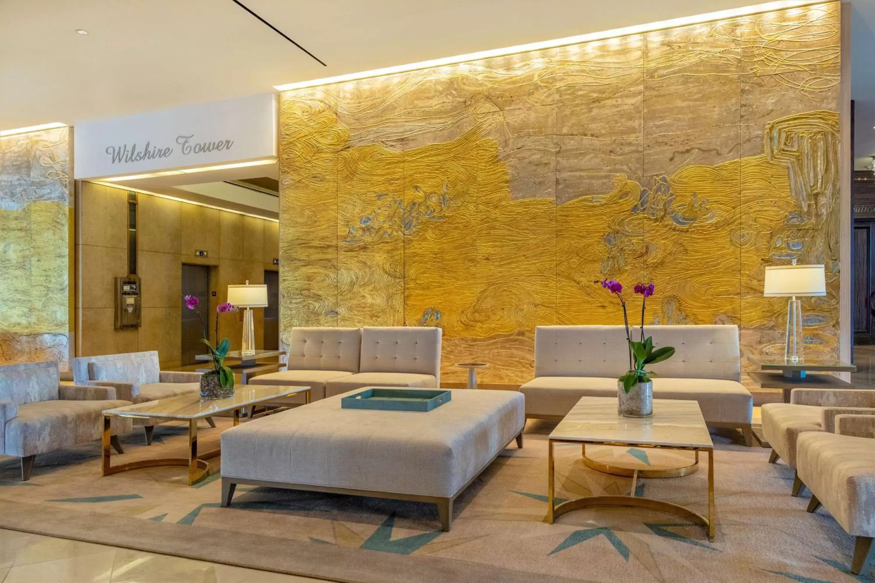 Lobby or reception in The Beverly Hilton