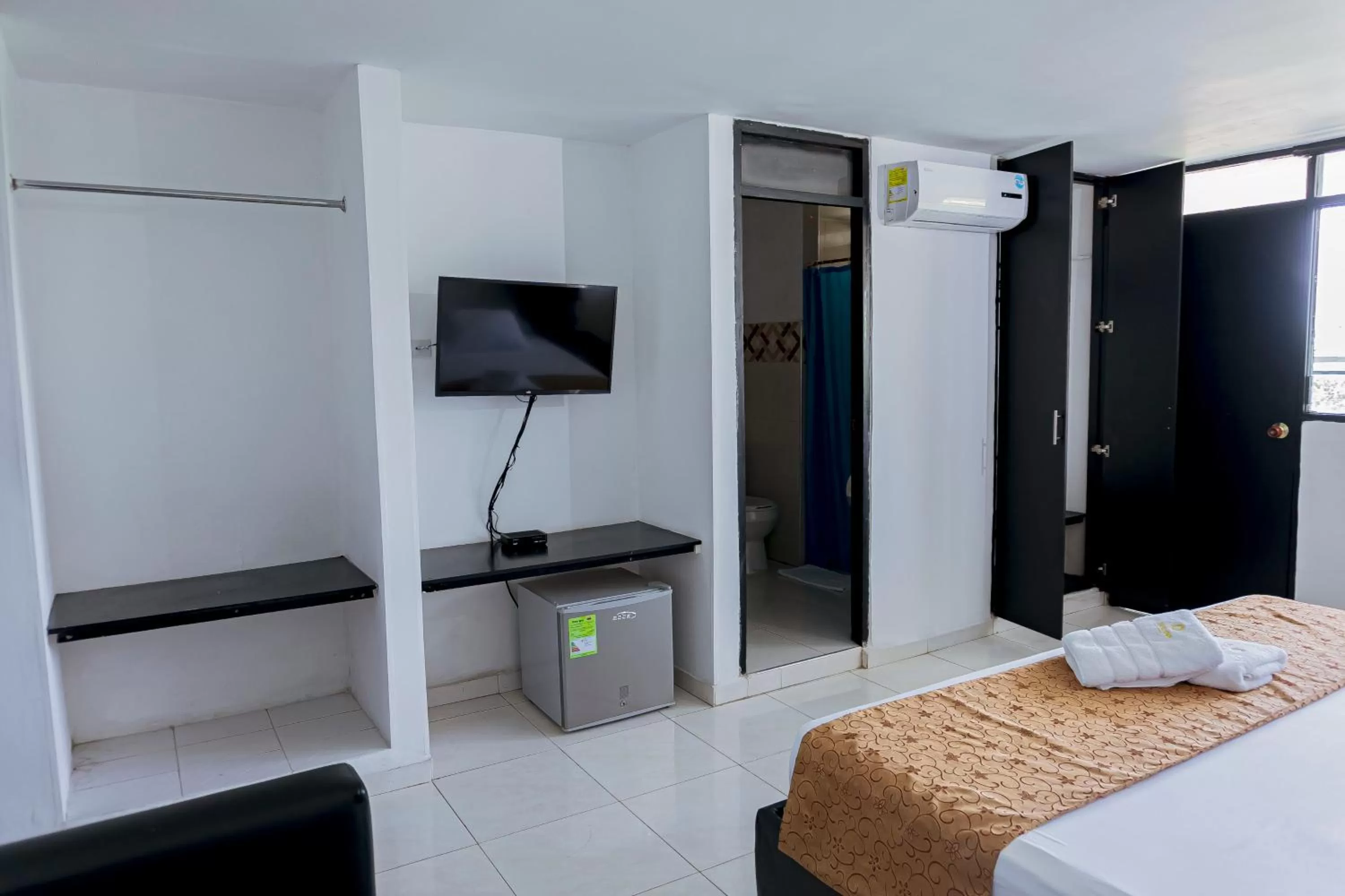 TV/Entertainment Center in HOTEL SOL INN SANTA Marta