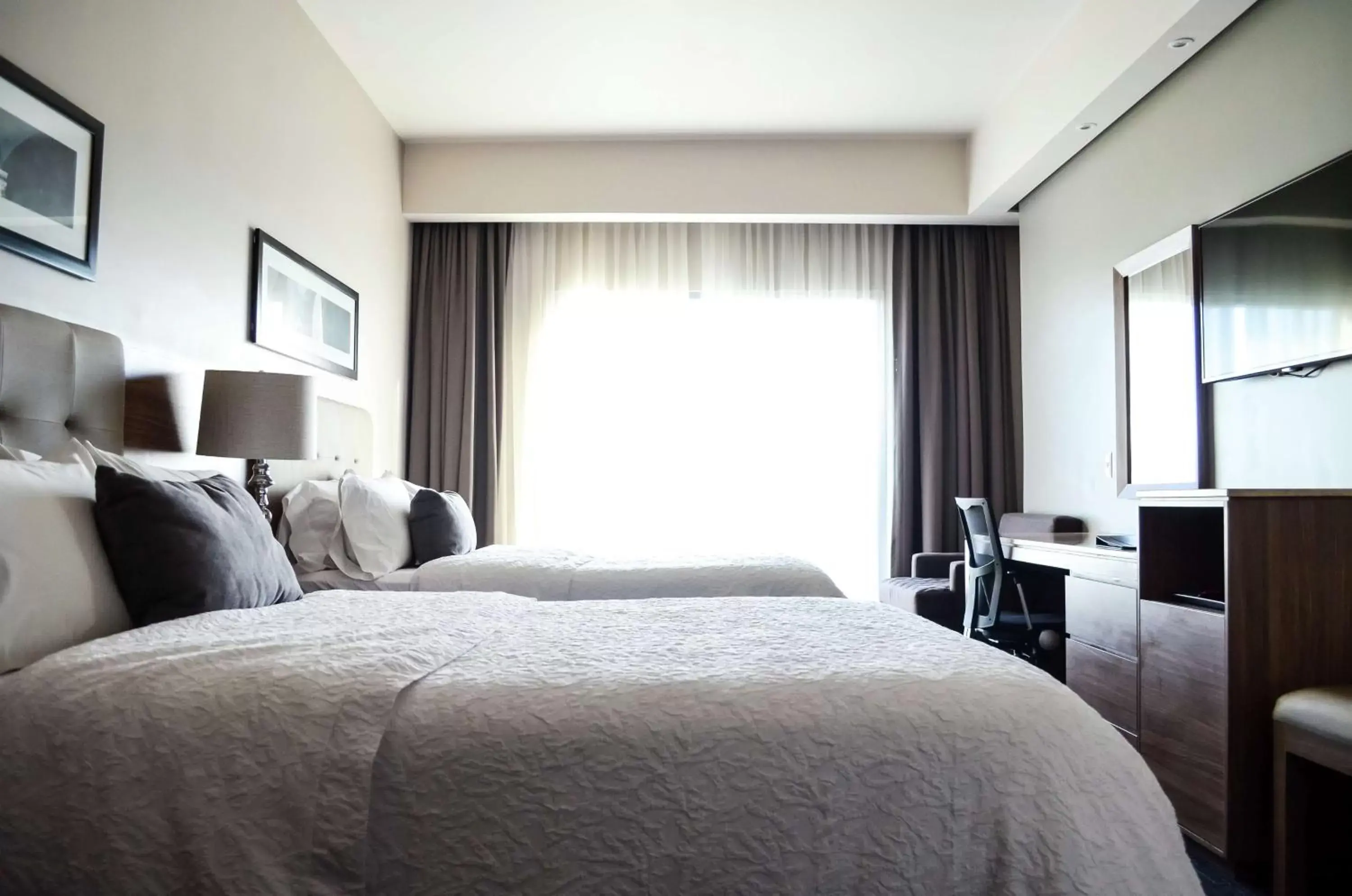 Bedroom, Bed in Hampton Inn by Hilton Durango