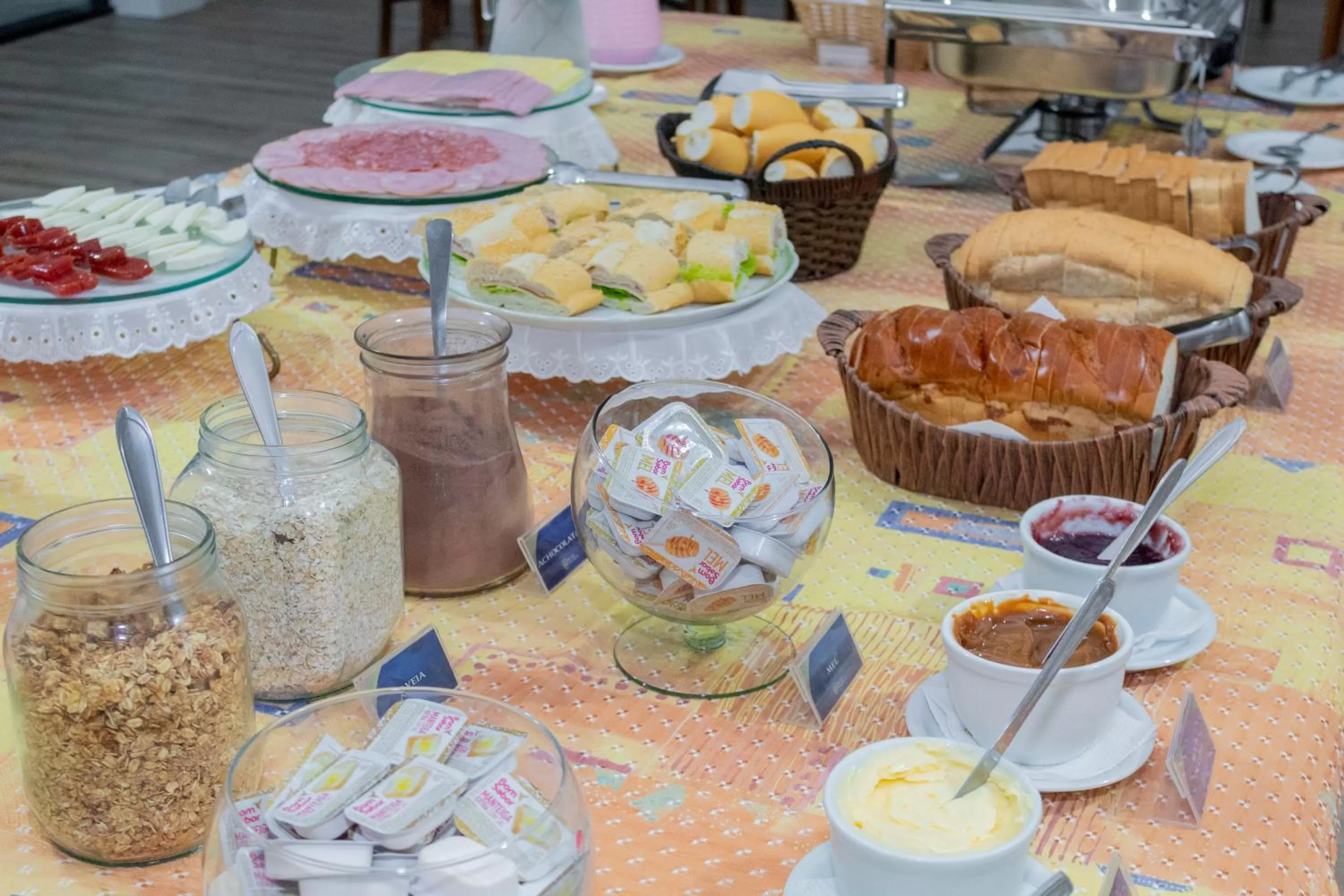 Restaurant/places to eat in Hotel Vitoria - Itajaí