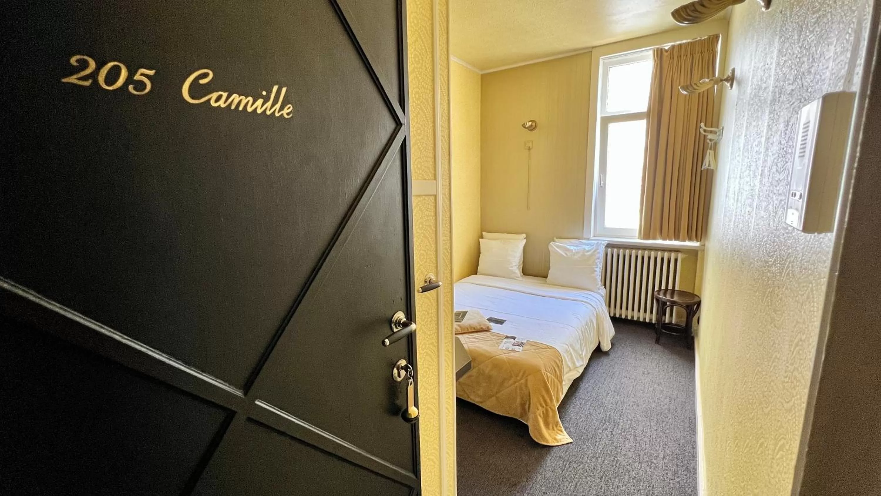 Bedroom, Bed in Latroupe Hotel Le Berger