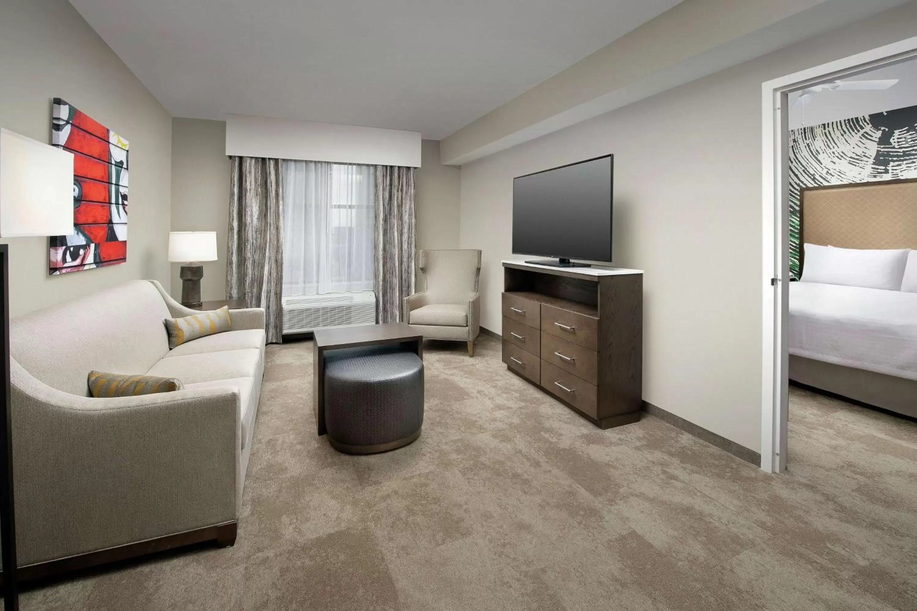 Bedroom, TV/Entertainment Center in Homewood Suites by Hilton Austin Downtown