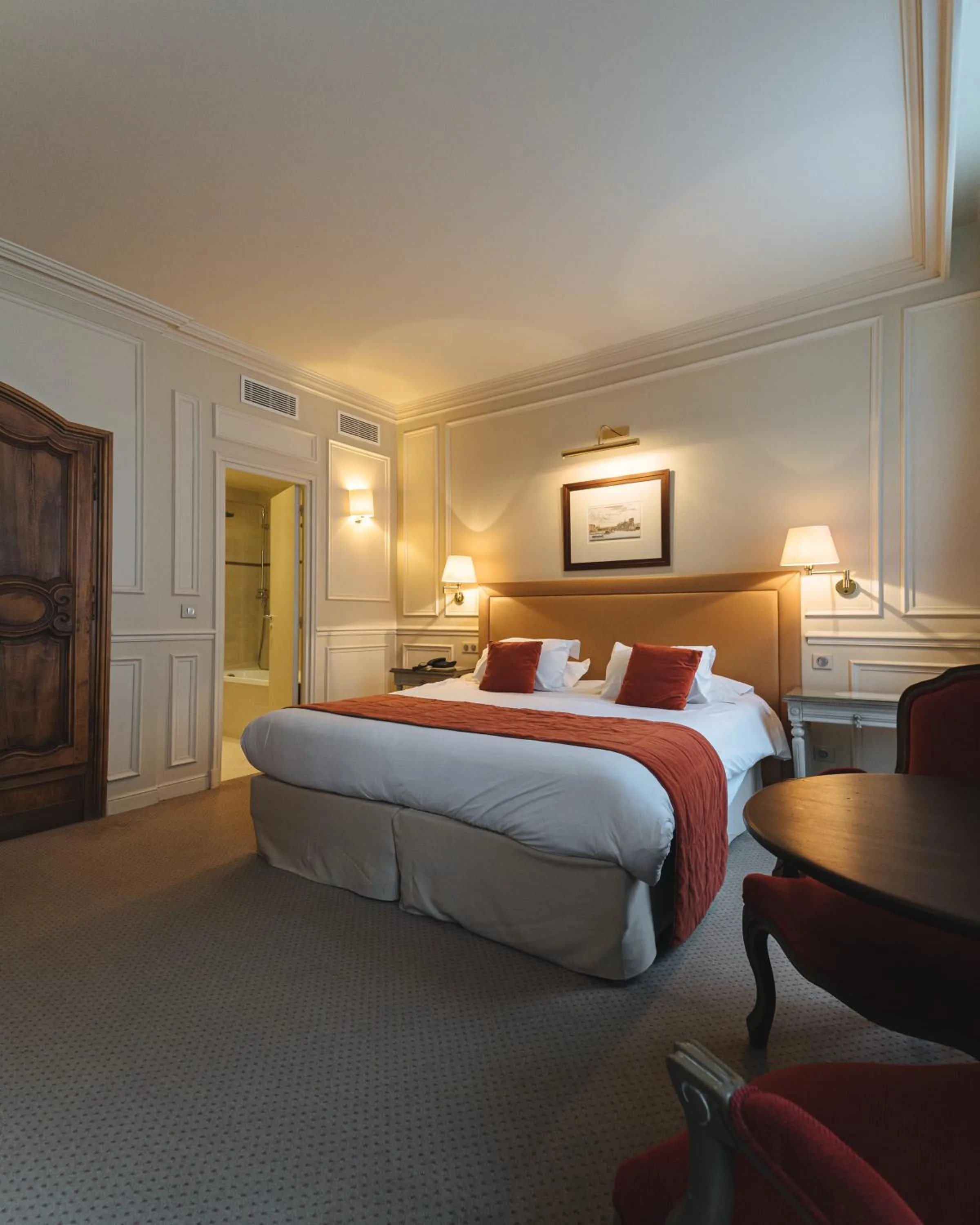 Bed in Hotel de L'Universite