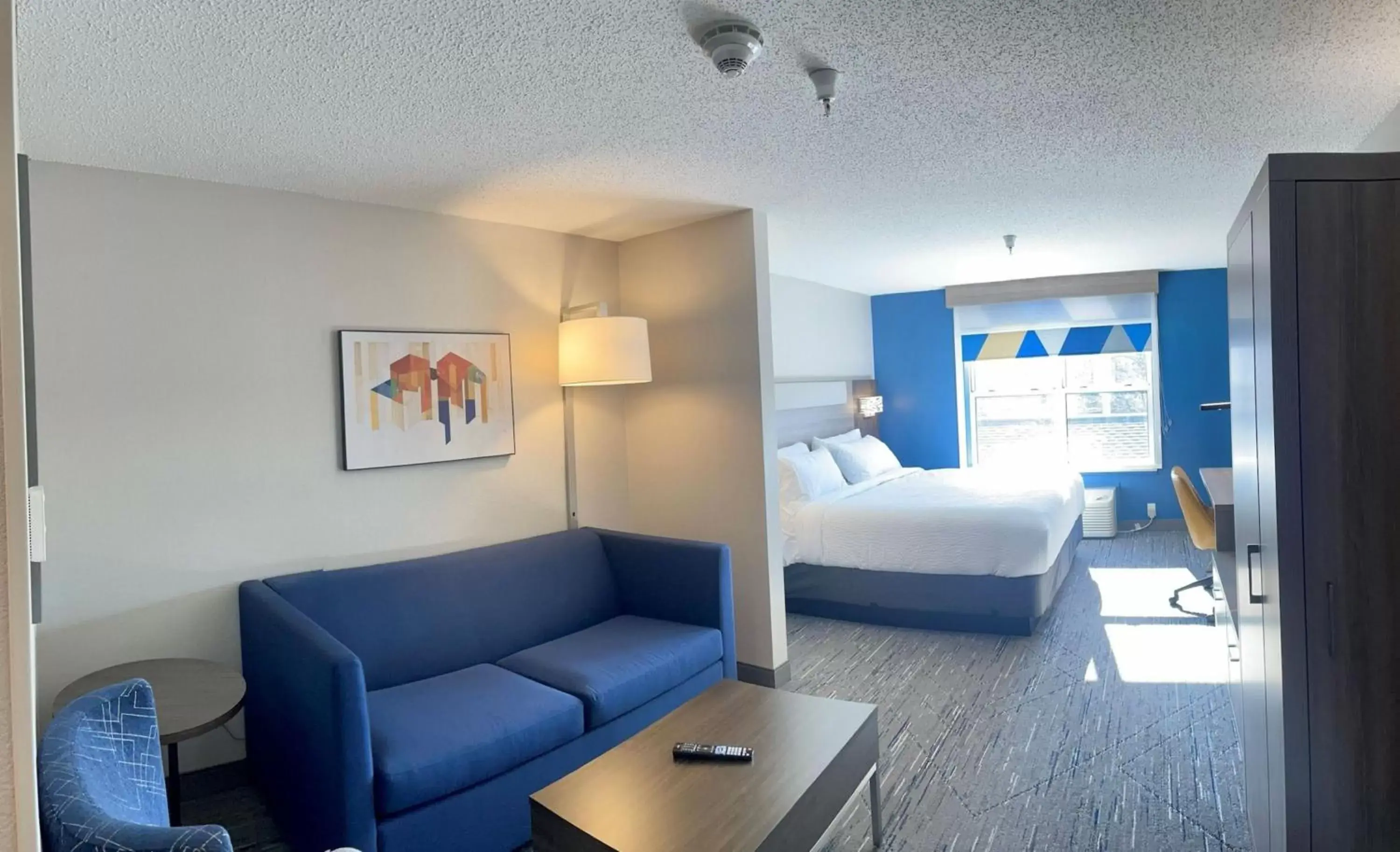 Photo of the whole room in Holiday Inn Express & Suites Marquette, an IHG Hotel