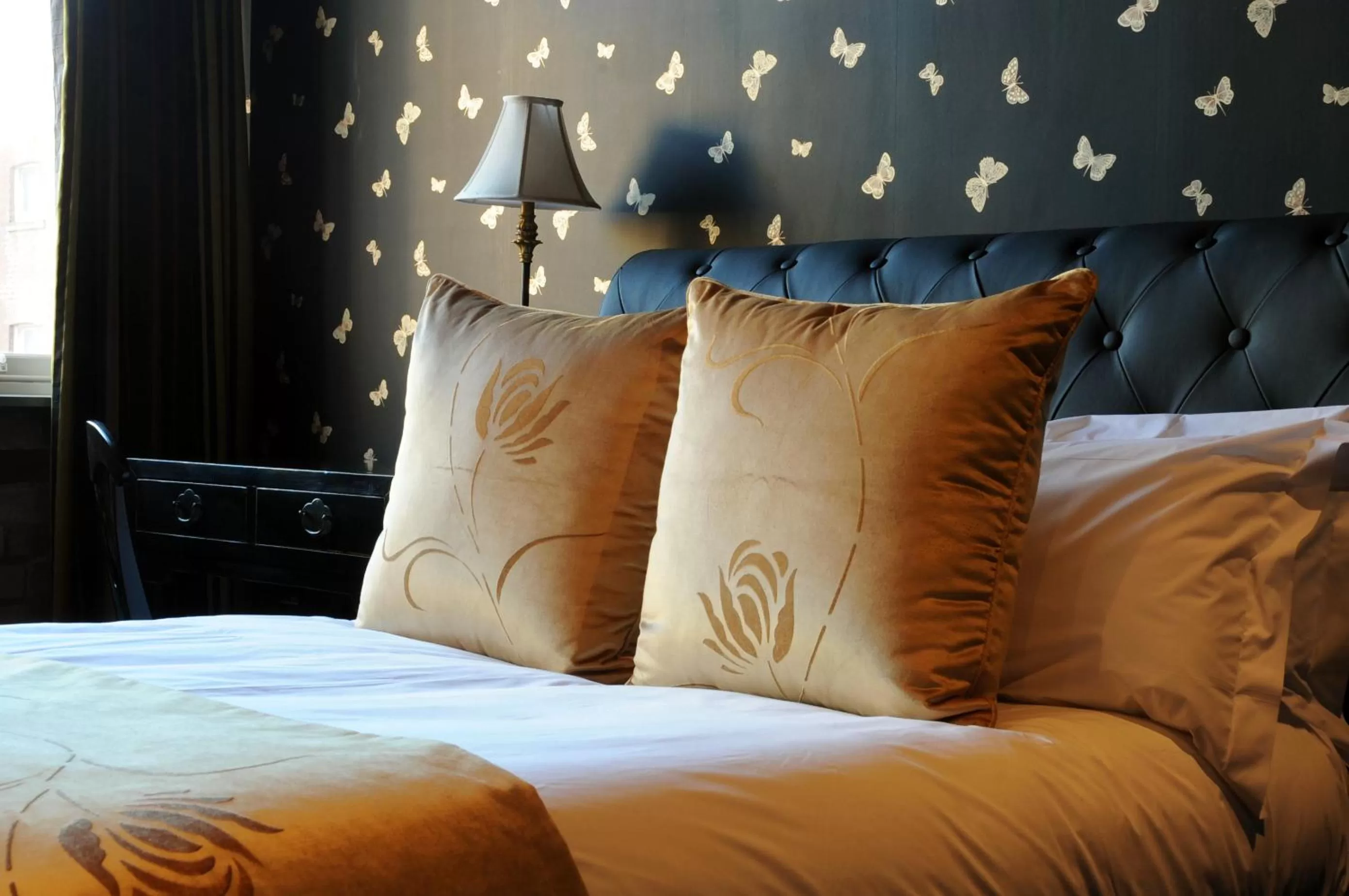 Bed in Velvet Hotel Manchester, WorldHotels Crafted