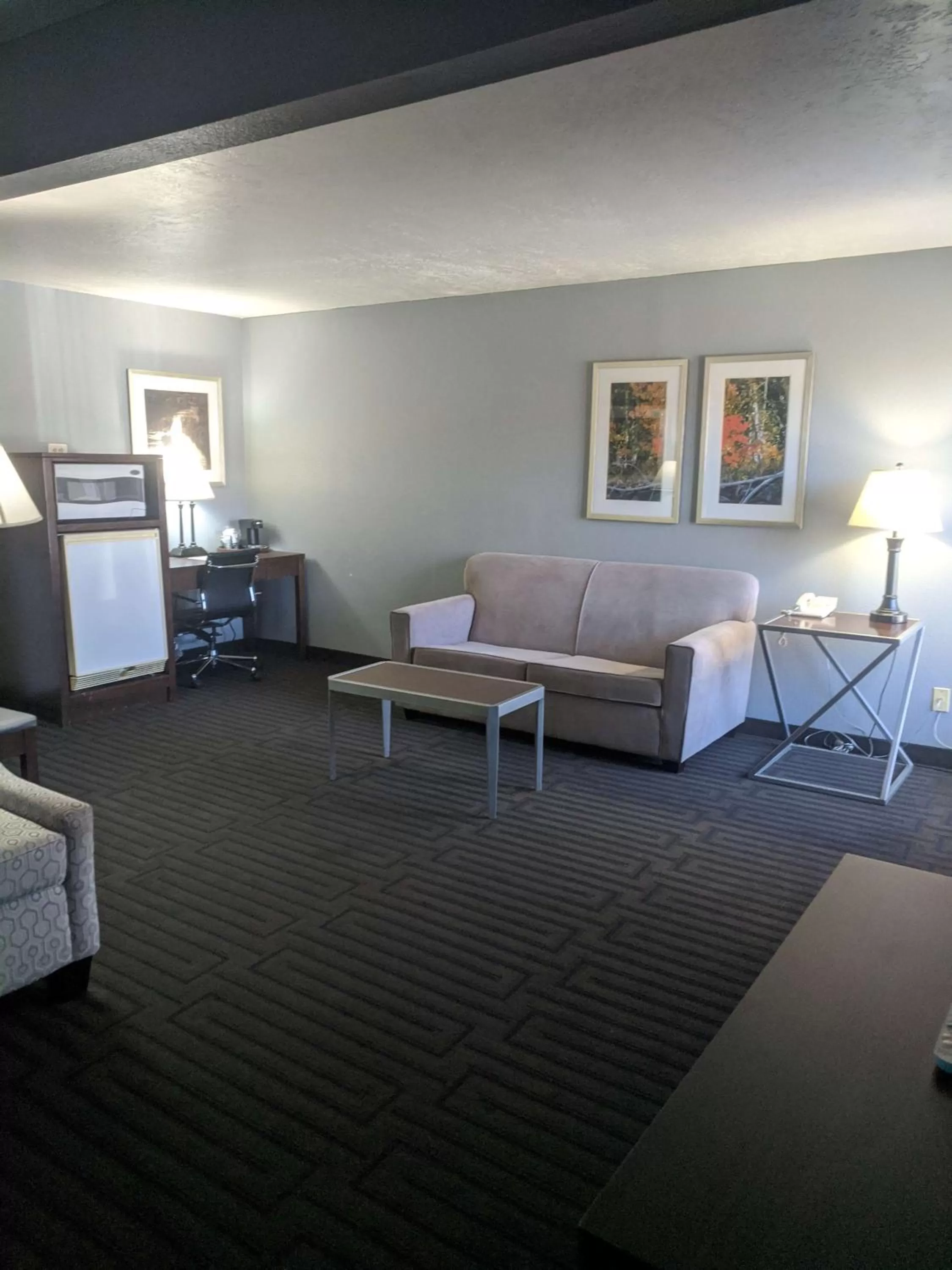 Suite with King Bed and Sofabed - Non-Smoking in Best Western Pocatello Inn