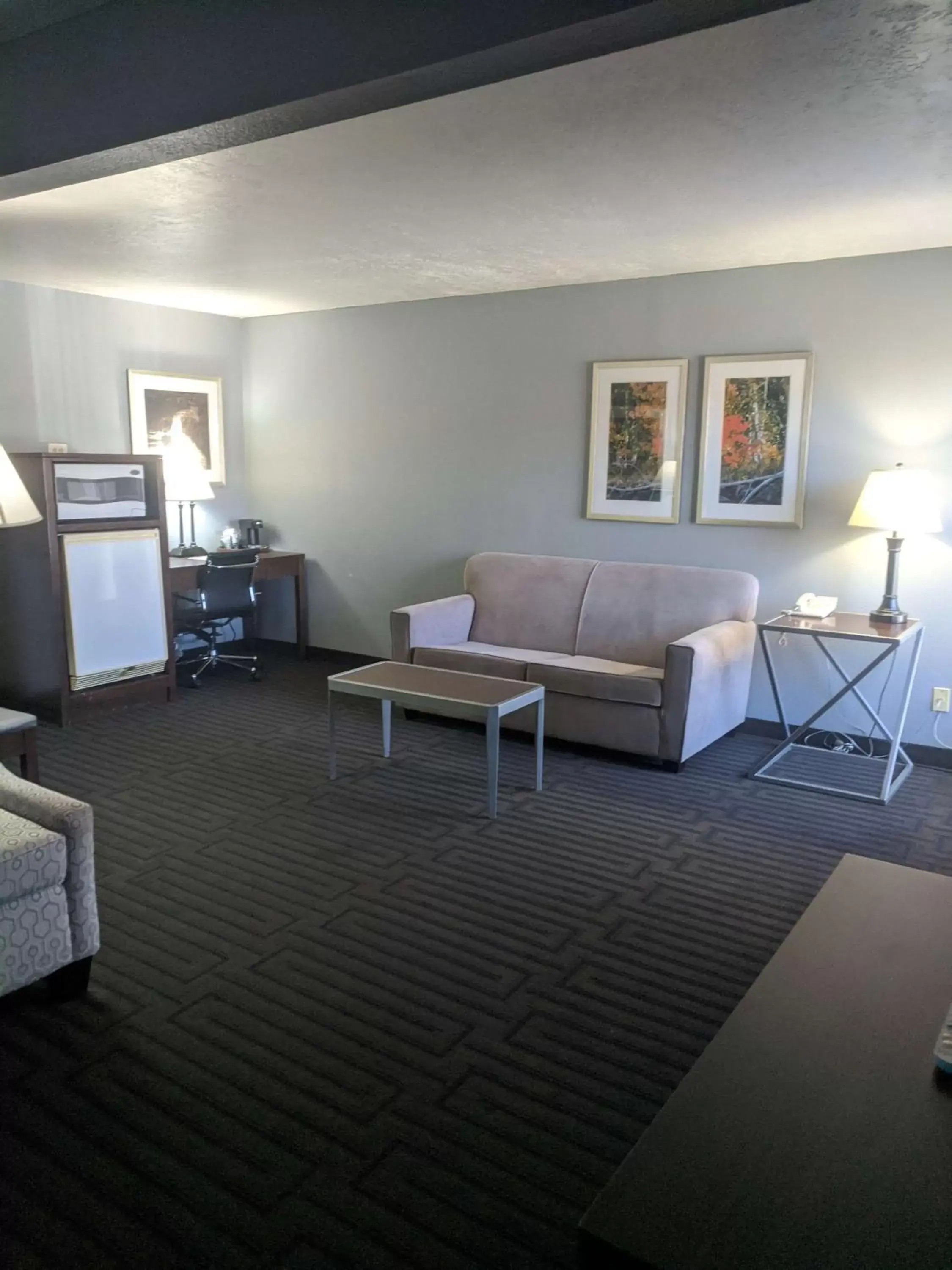 Bedroom, Seating Area in Best Western Pocatello Inn