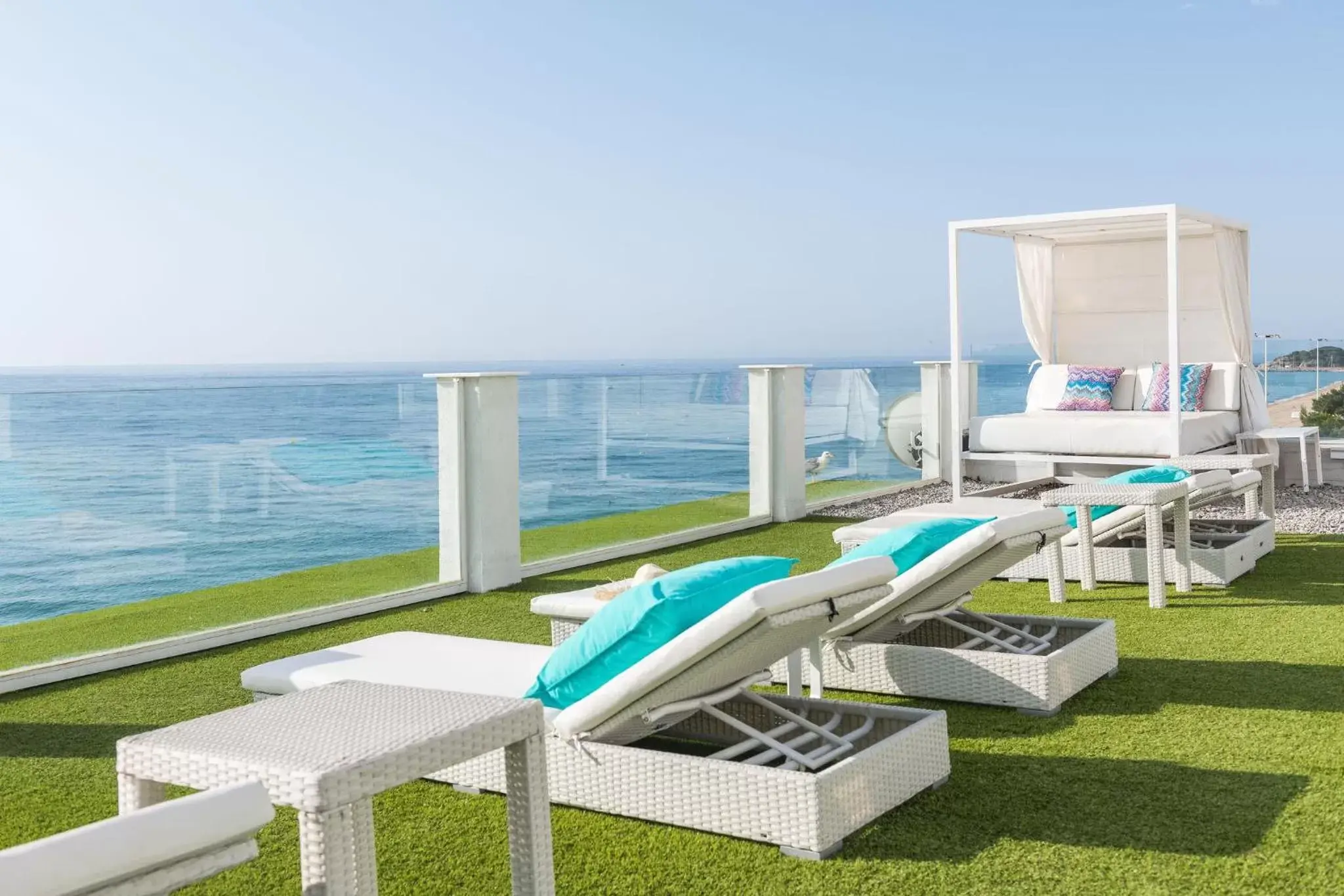 Balcony/Terrace, Swimming Pool in Hotel Planamar by Escampa Hotels