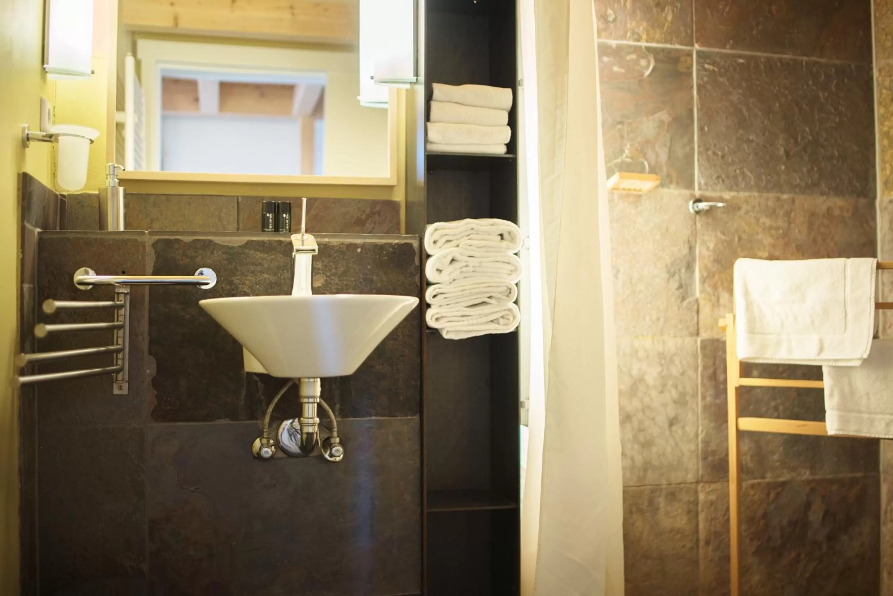 Shower in Hotel Alter Hafenspeicher