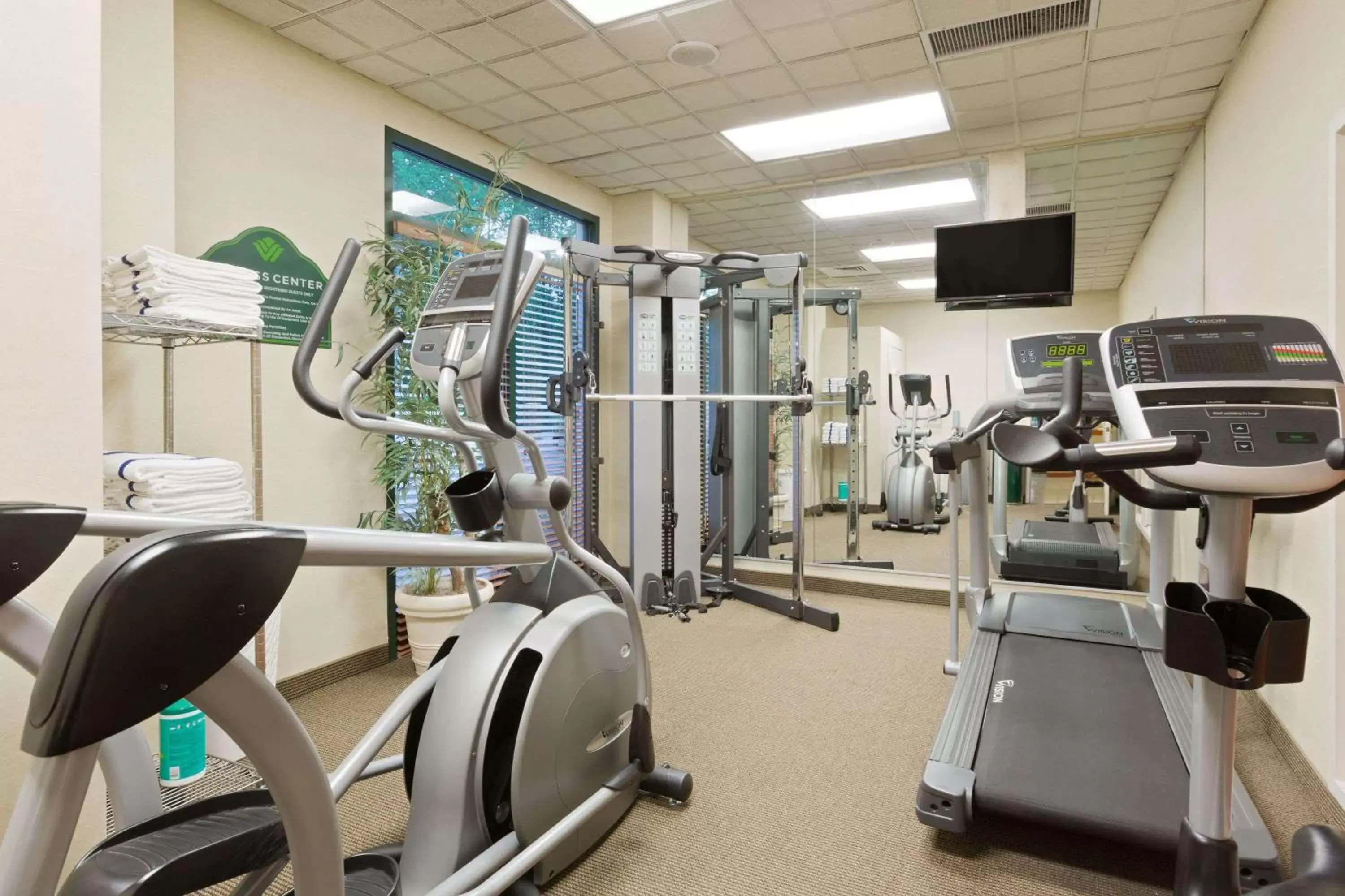 Fitness centre/facilities, Fitness Center/Facilities in Wingate by Wyndham Charlotte Airport