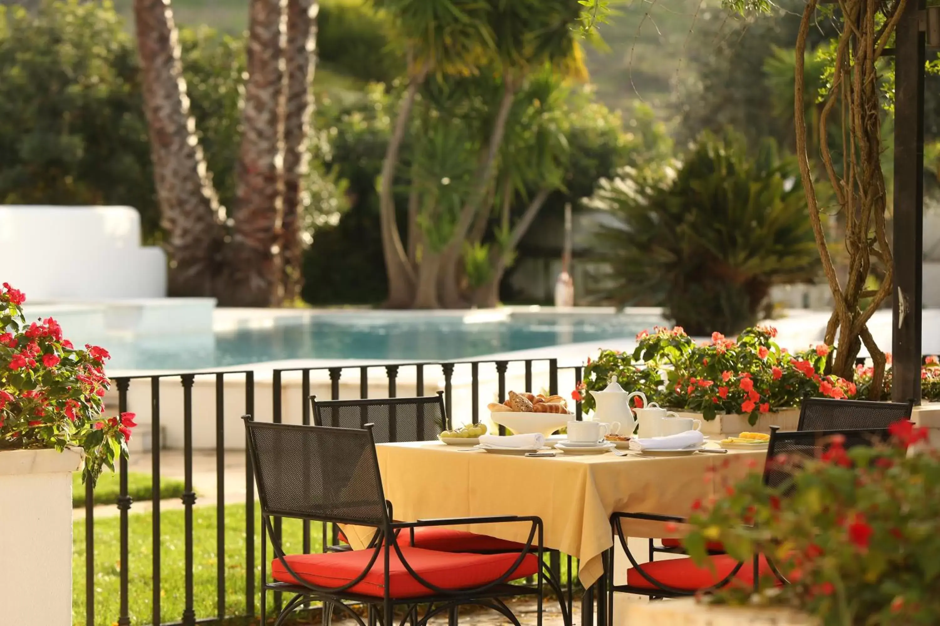 Swimming pool in Pateo dos Solares Charm Hotel Swimming pool in Pateo dos Solares Charm Hotel