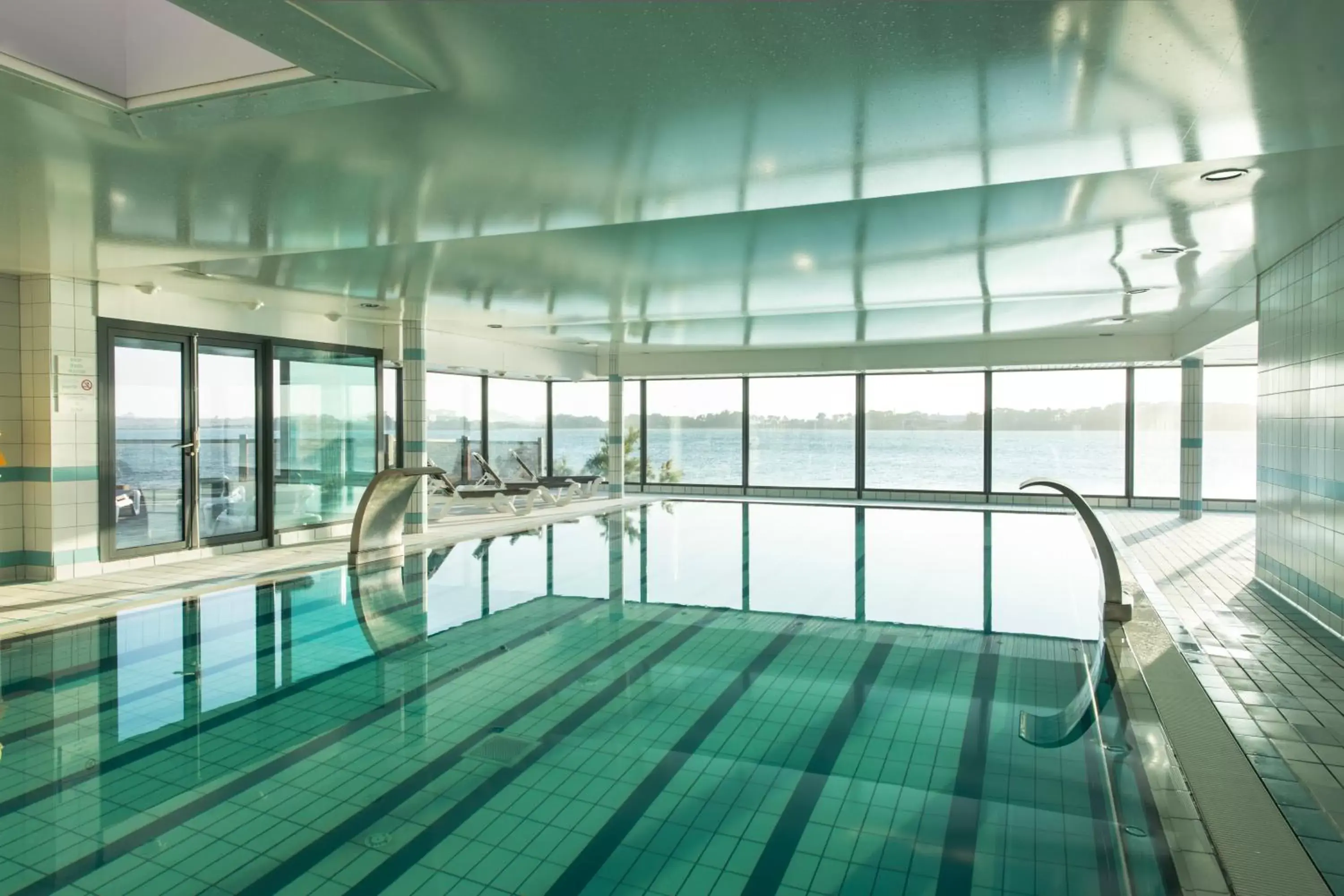 Swimming Pool in Résidences Les Jardins et Terrasses De Rockroum