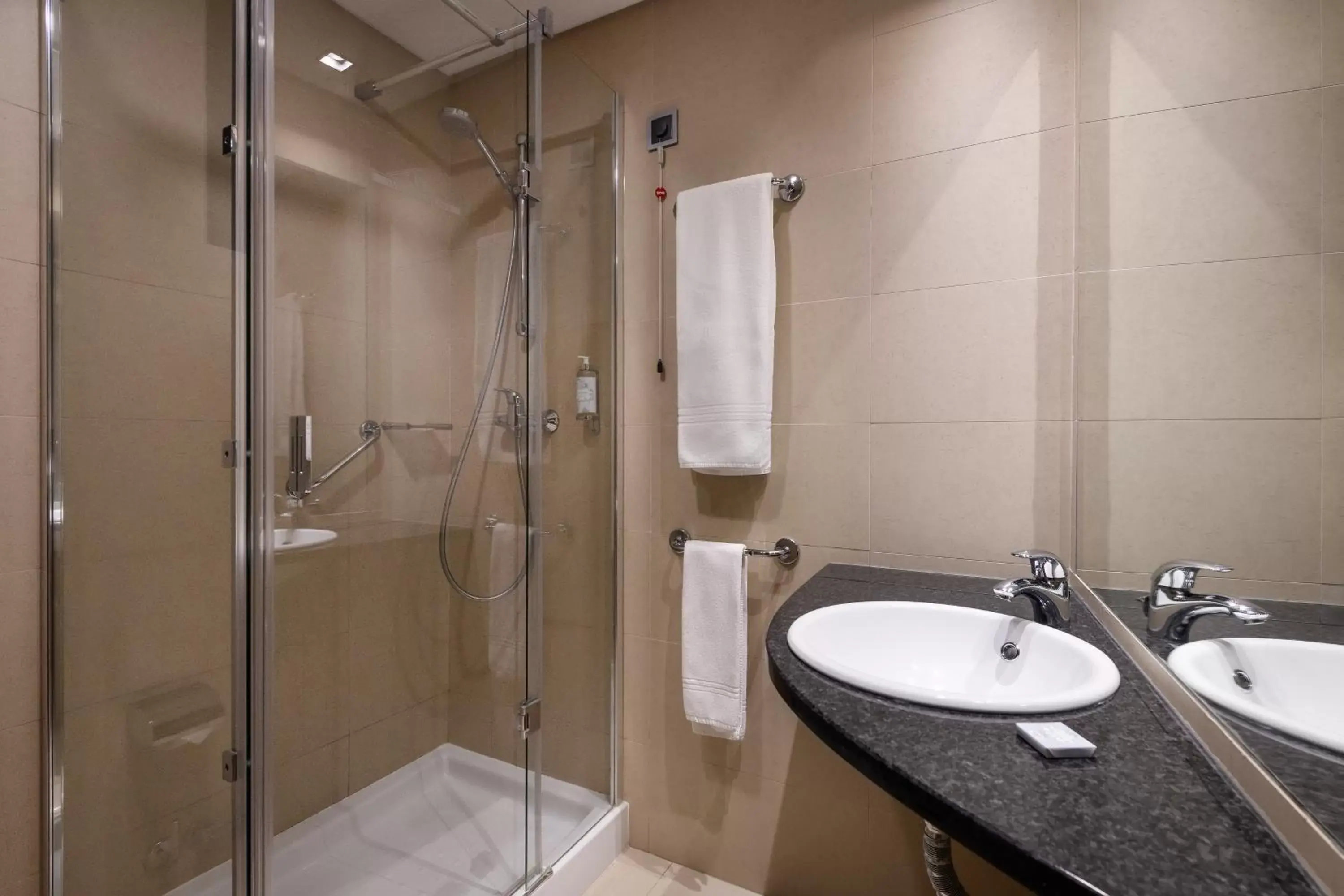 Bathroom in Hotel Aveiro Palace