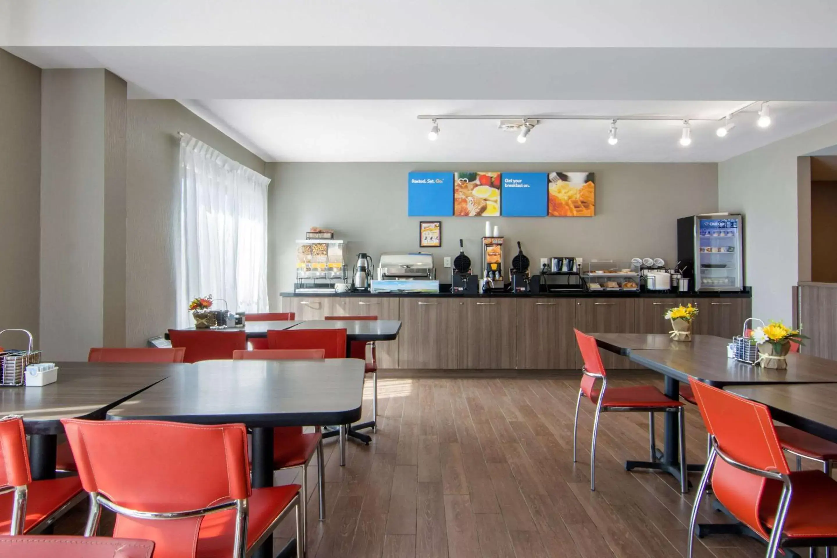 Restaurant/Places to Eat in Comfort Inn