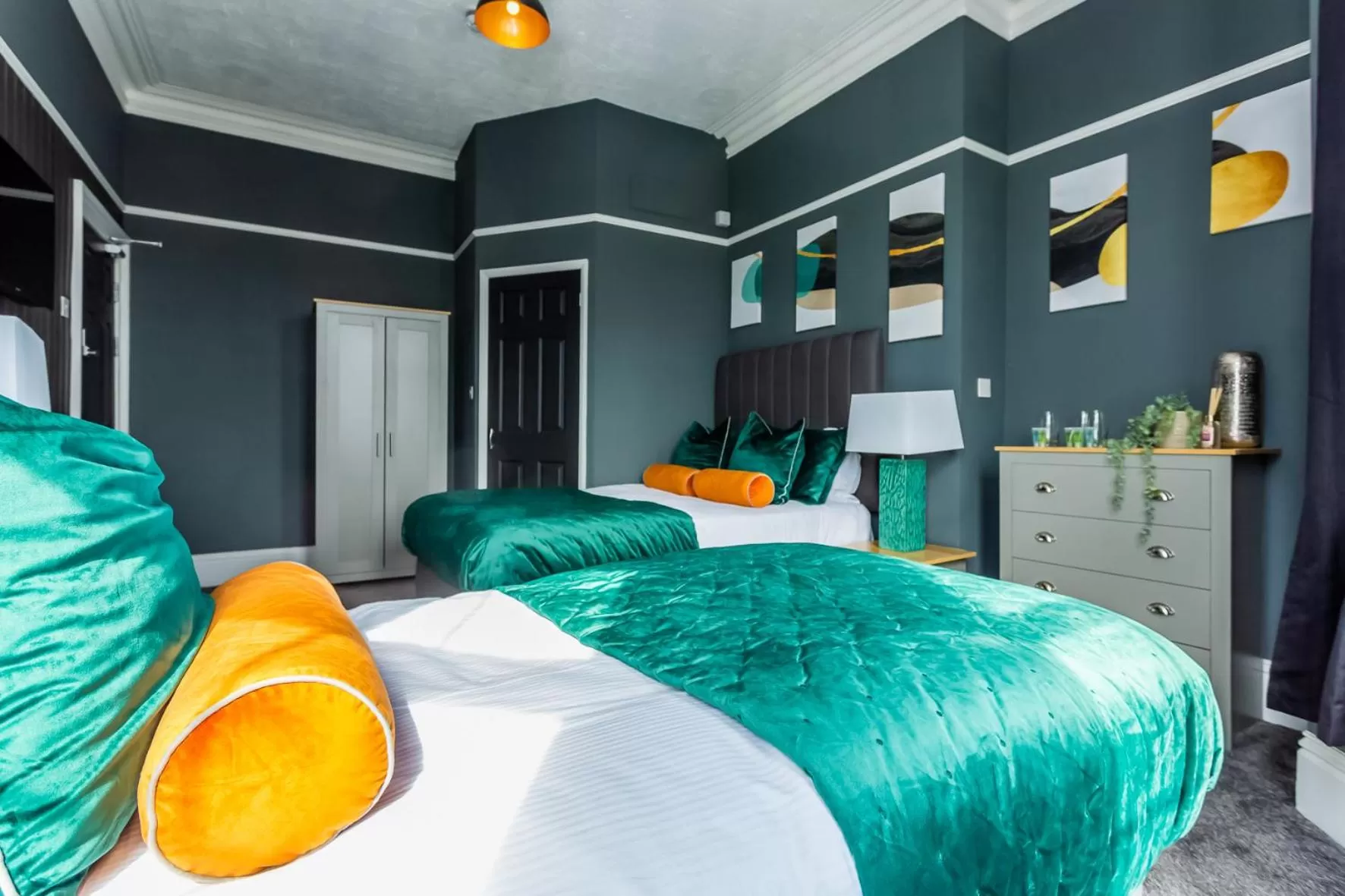 Bedroom in Comfy-Stays - Lower Ocean Road