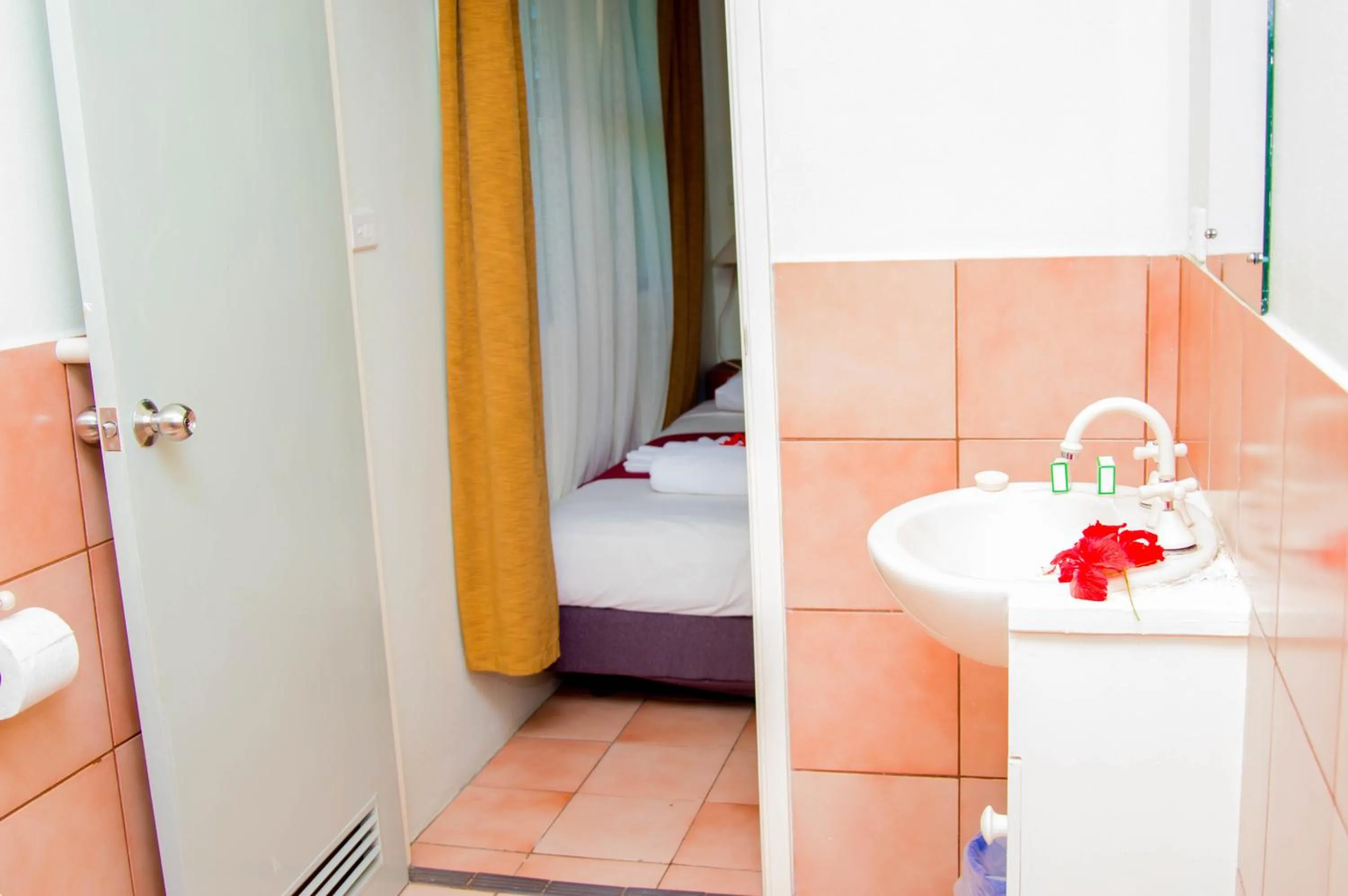 Bathroom, Bed in Grand West Villas