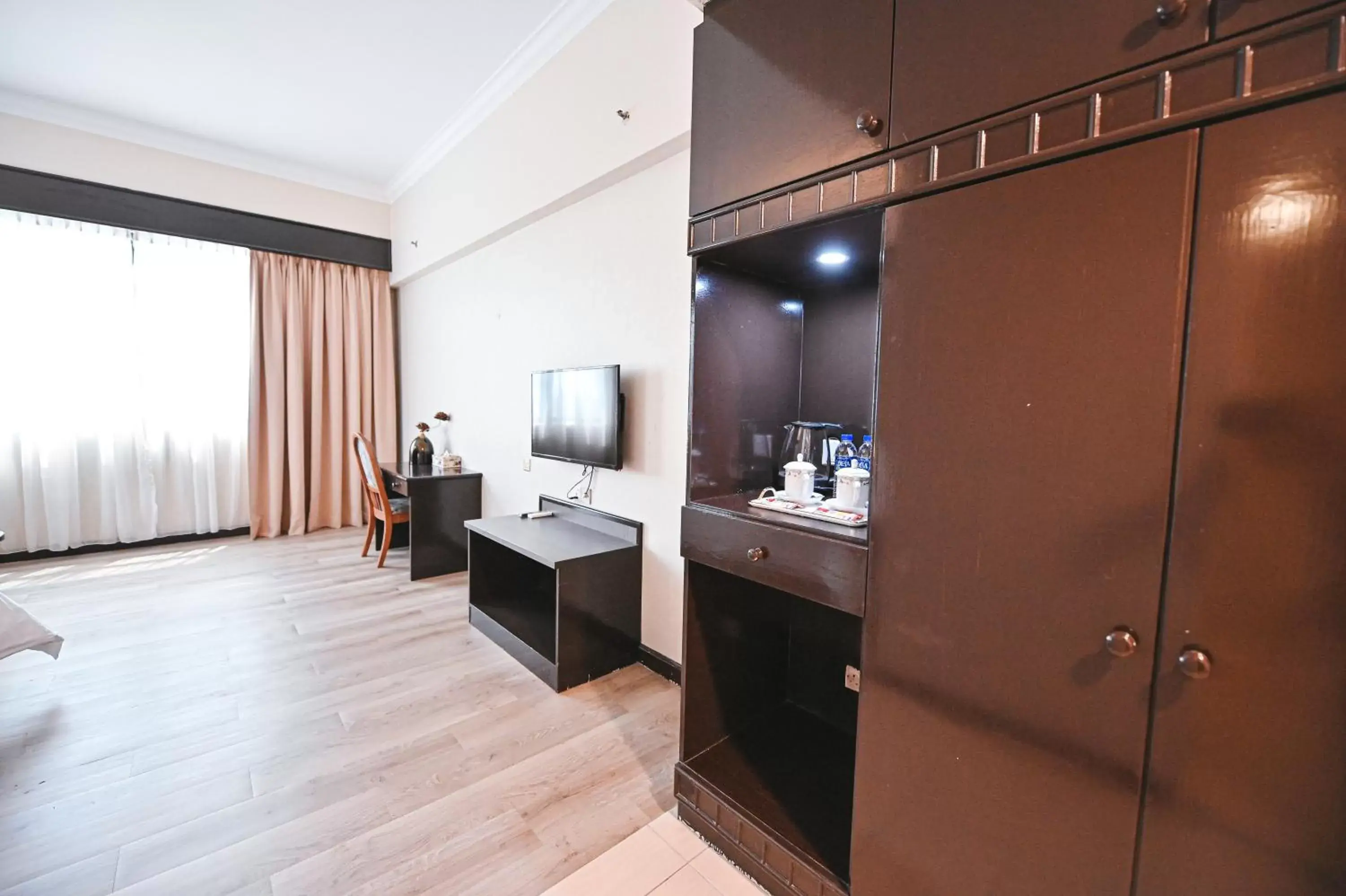 TV/Entertainment Center in PRIME CITY HOTEL KLUANG