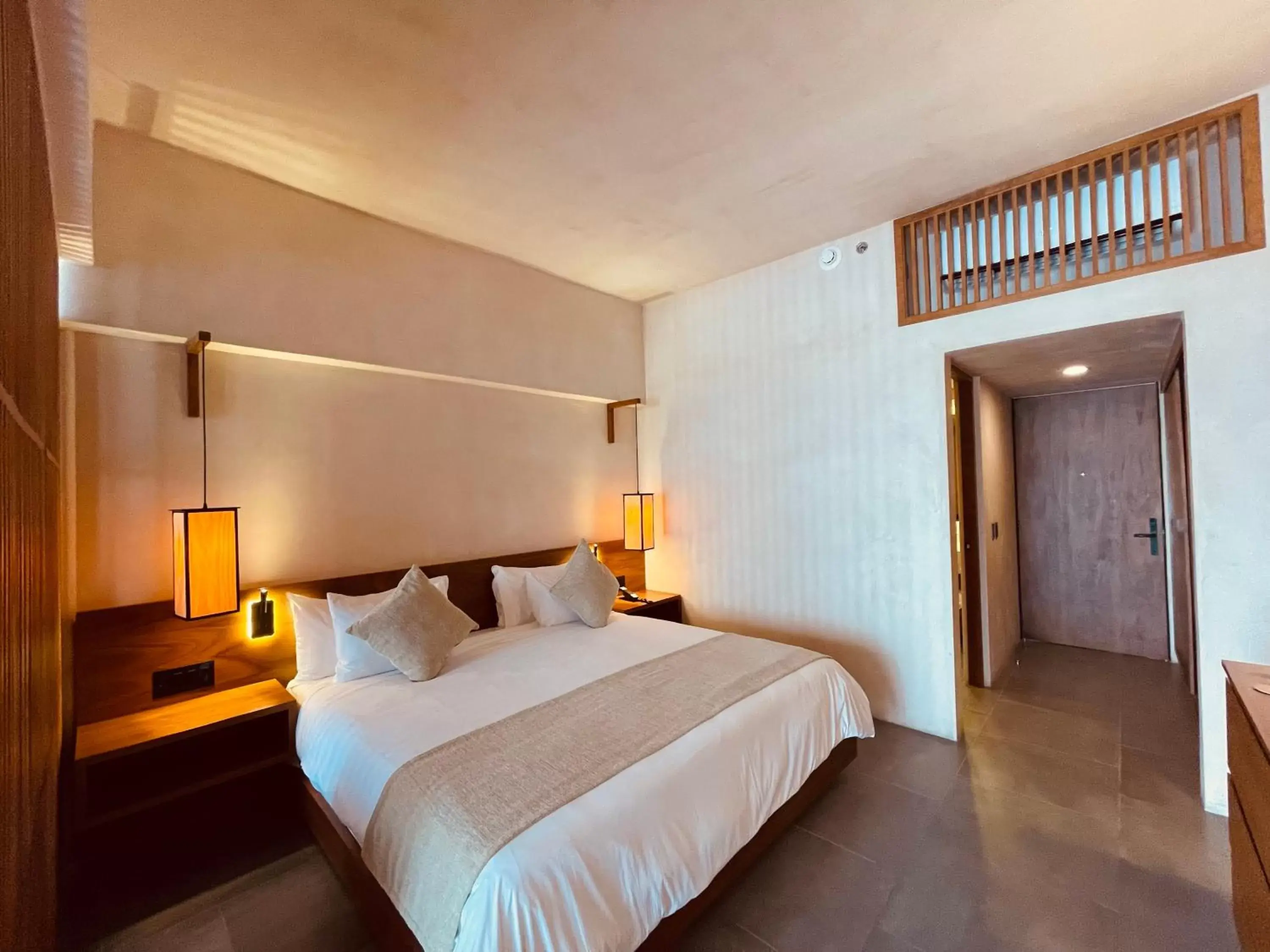 Bed in Hive Cancun by G Hotels