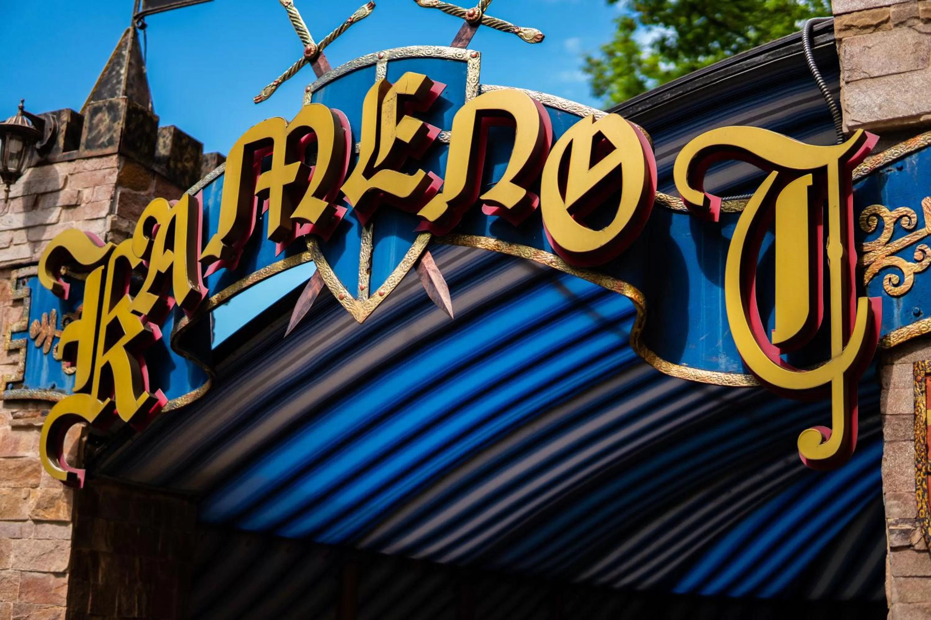 Property logo or sign in Kamelot