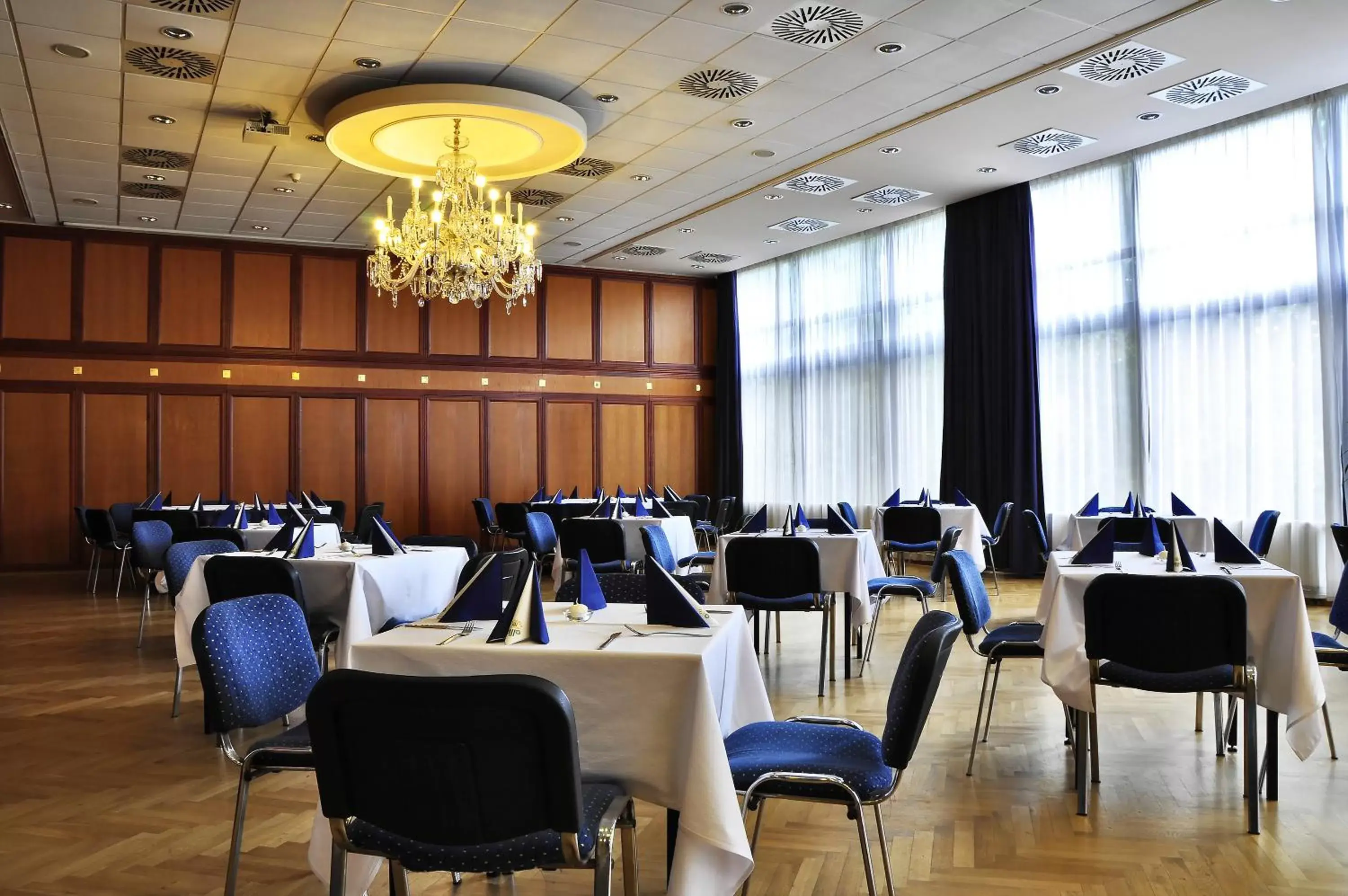 Meeting/conference room, Restaurant/Places to Eat in Hotel Olympik