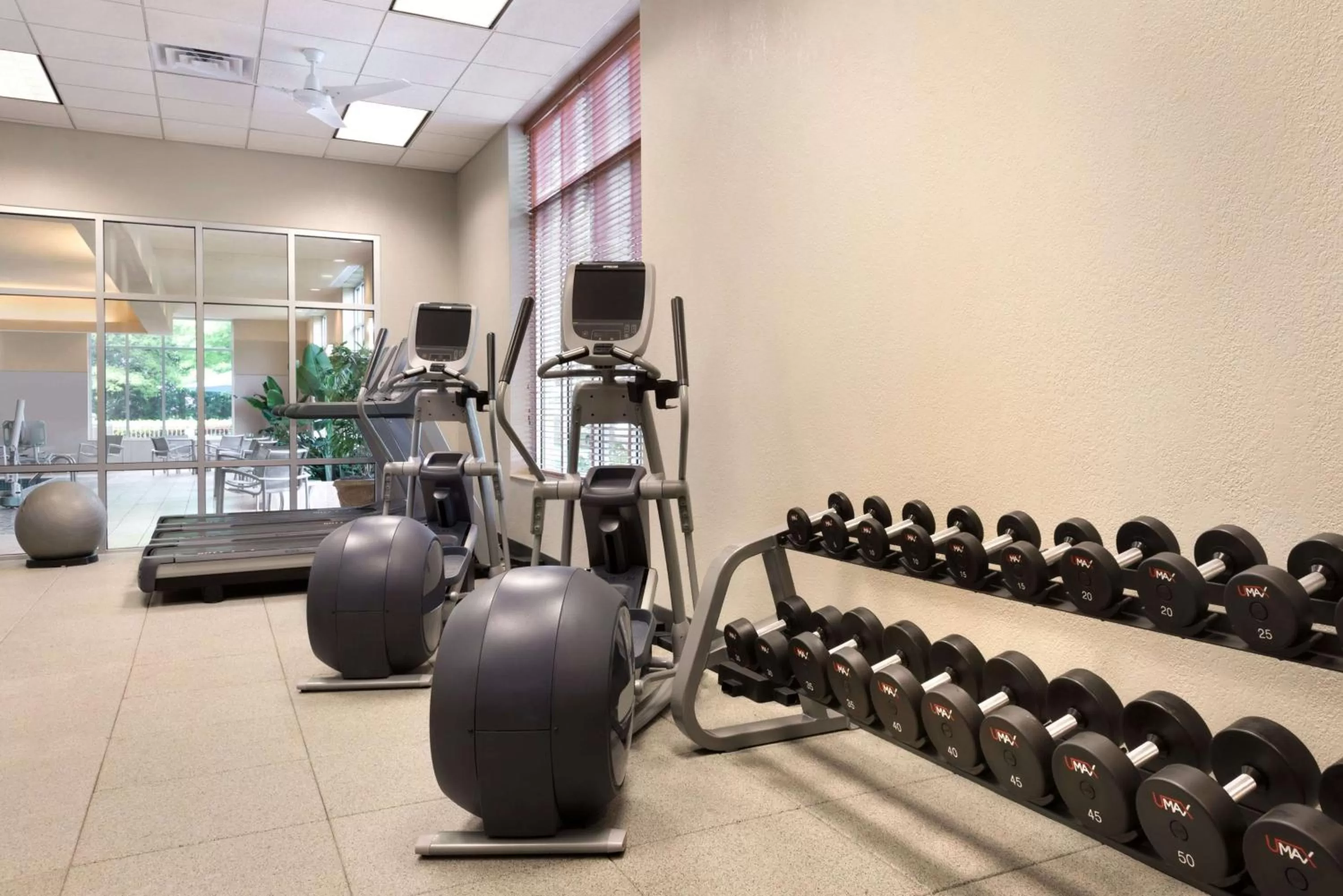 Fitness centre/facilities in Embassy Suites by Hilton Franklin Cool Spring