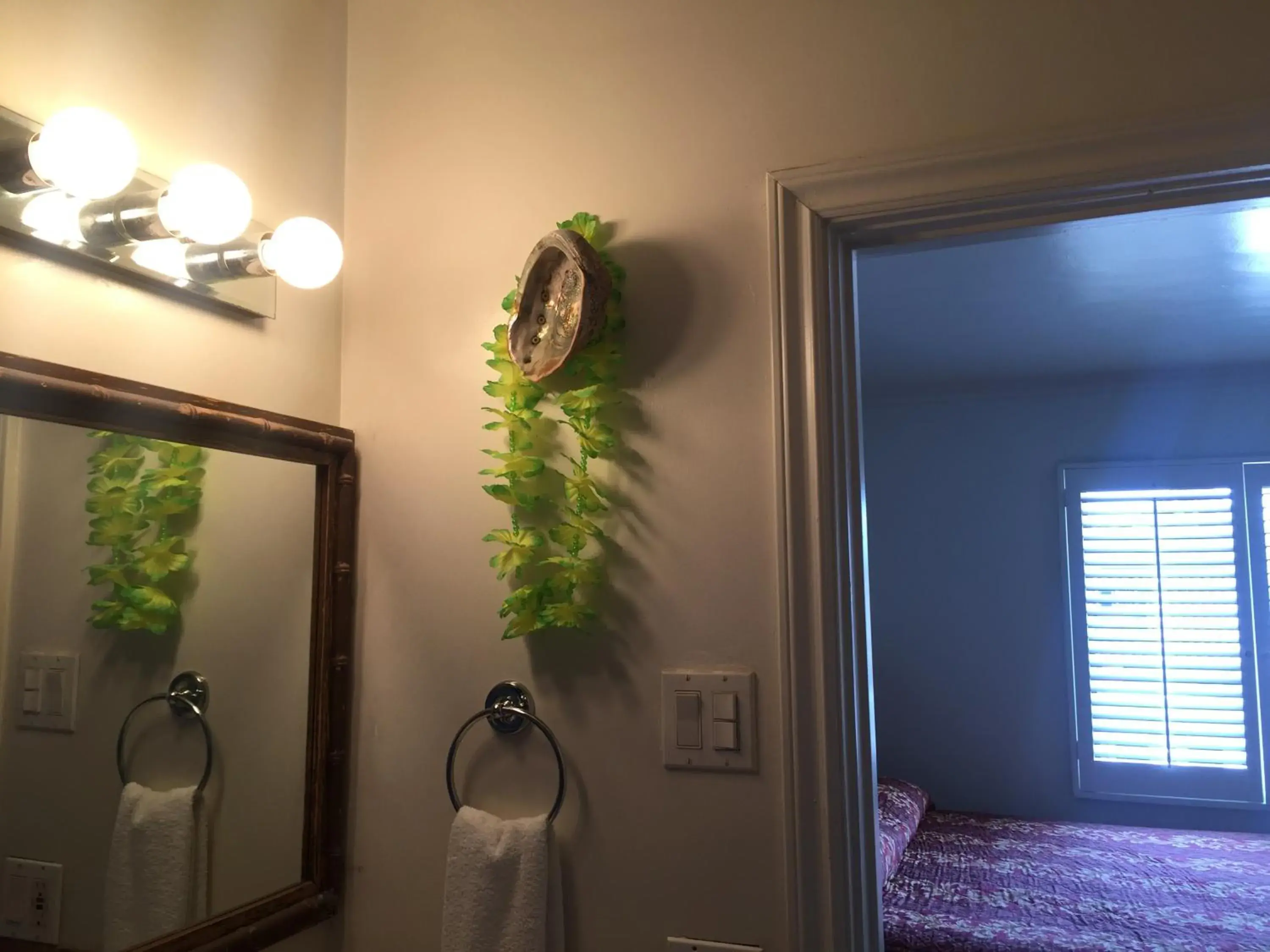 Bathroom in The Shores Inn