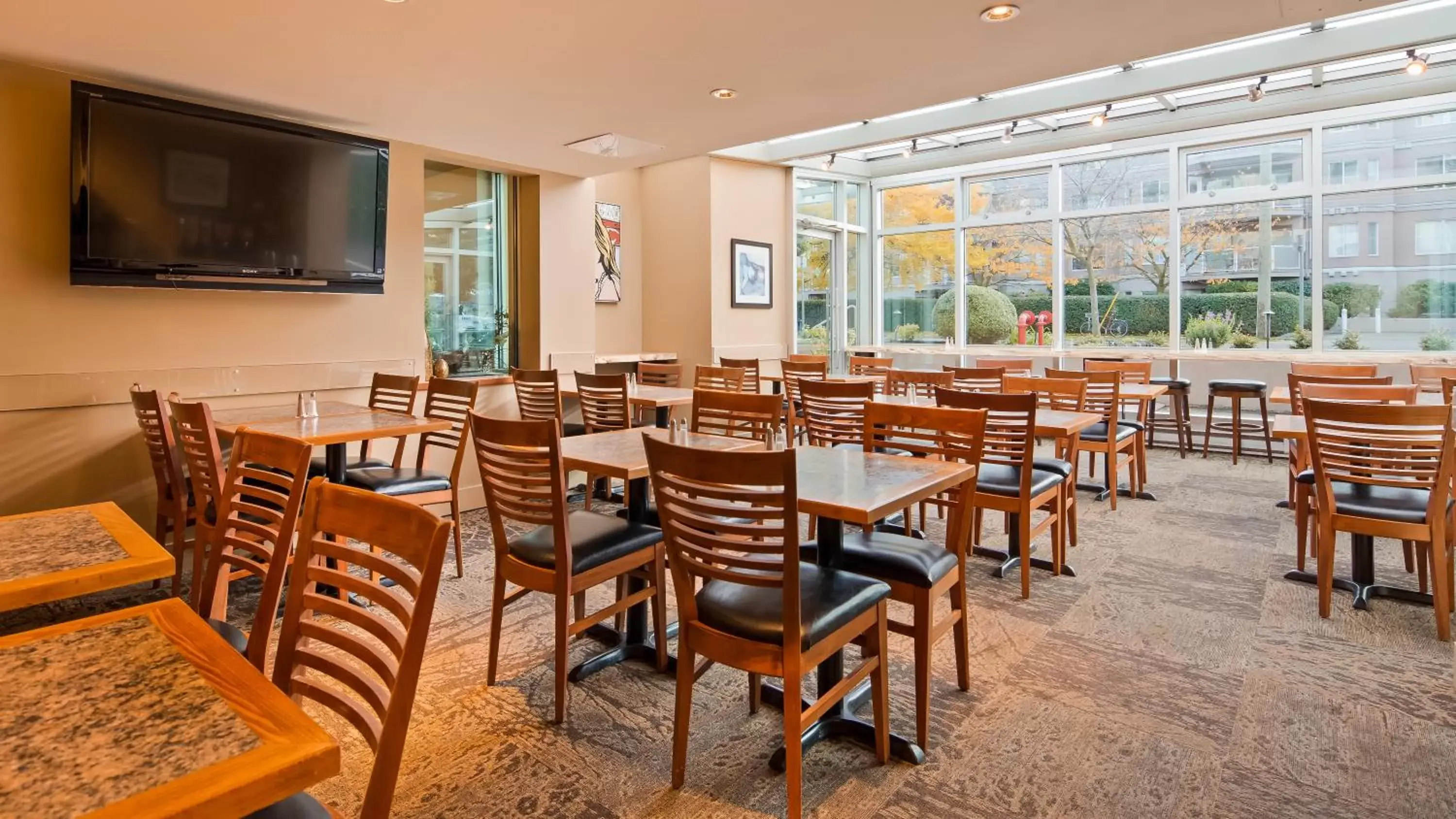 Restaurant/places to eat in Best Western PLUS Inner Harbour Hotel Restaurant/places to eat in Best Western PLUS Inner Harbour Hotel