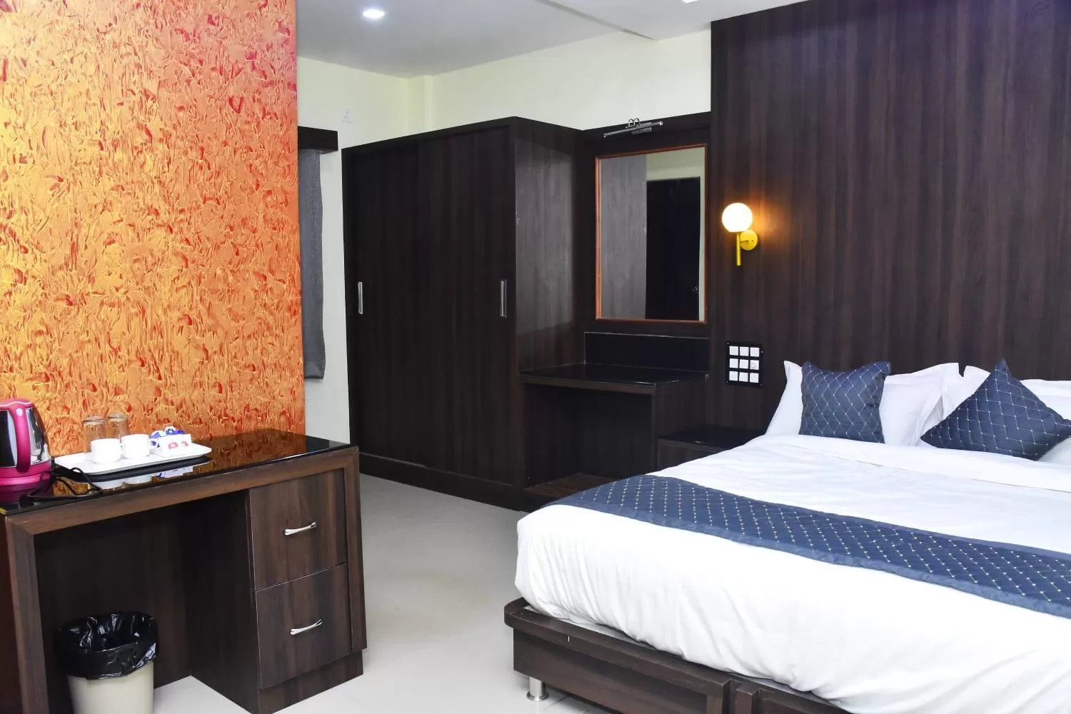 Bed in Hotel La Gowri, Coorg