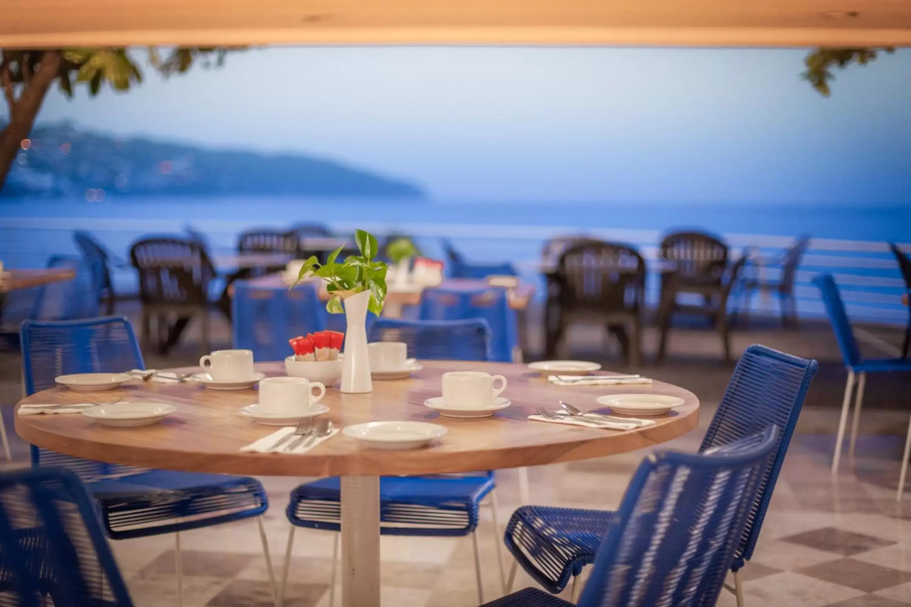 Restaurant/Places to Eat in Holiday Inn Resort Acapulco, an IHG Hotel