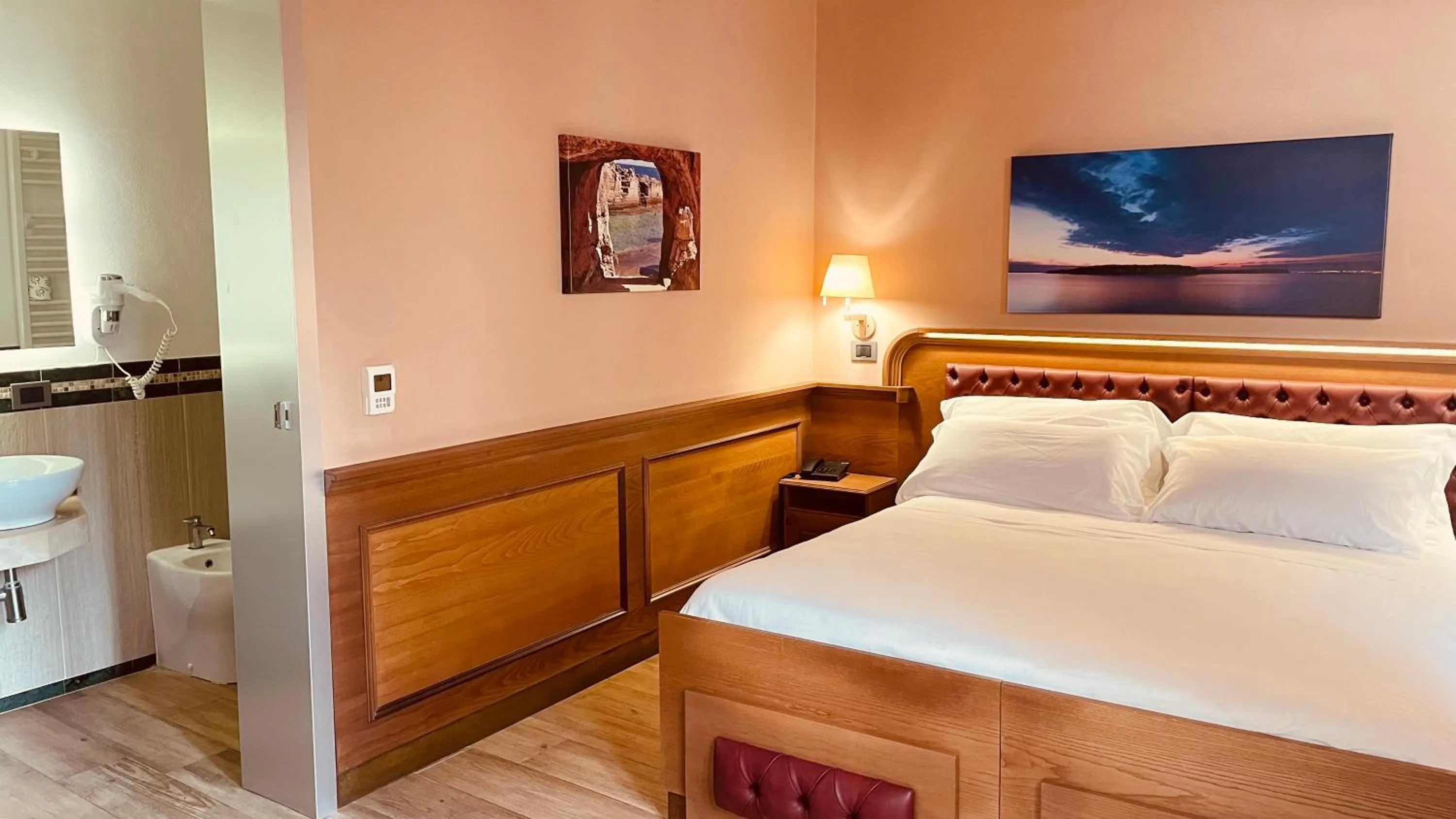 Bedroom, Bed in Le Club Boutique Hotel