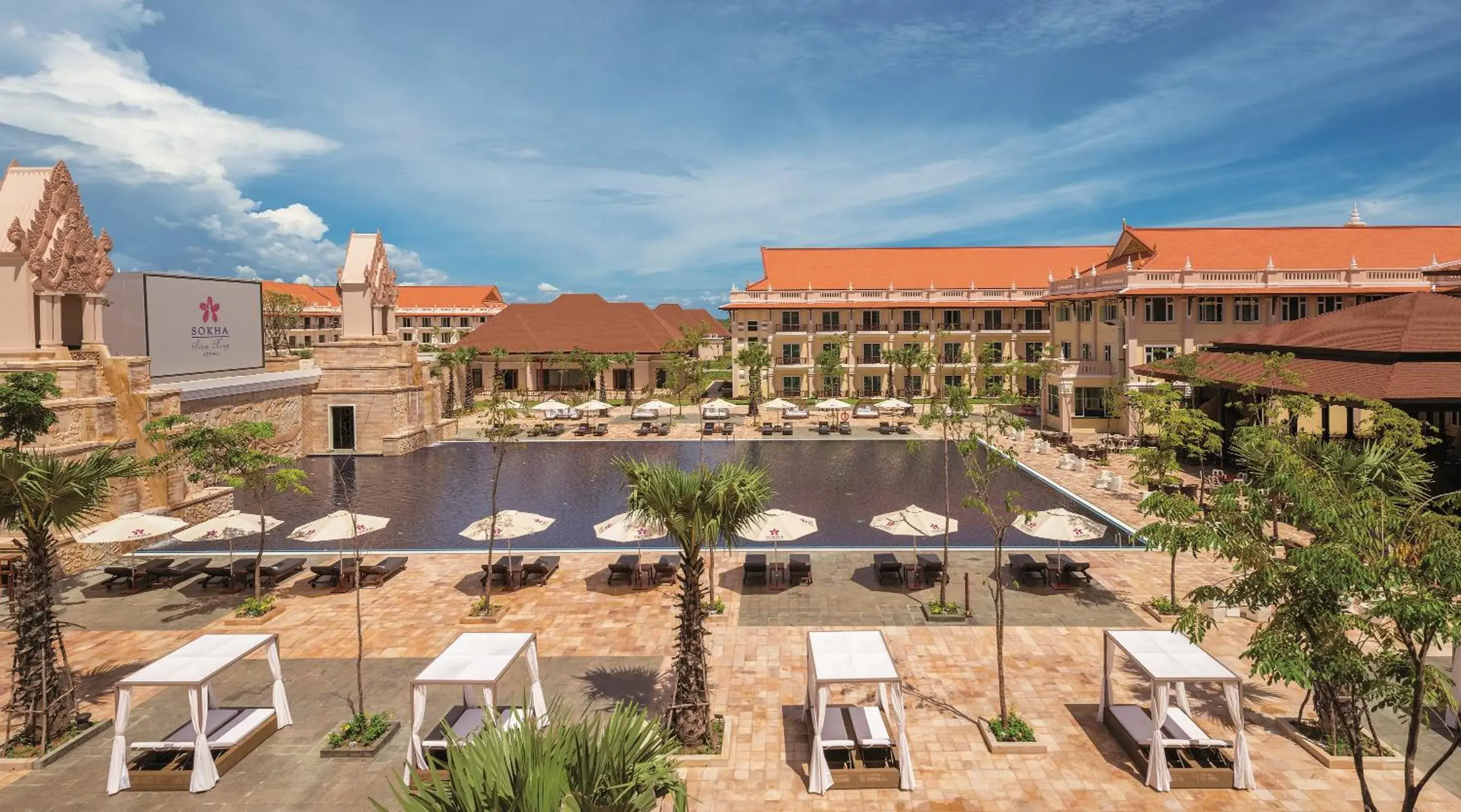 Swimming pool, Pool View in Sokha Siem Reap Resort & Convention Center