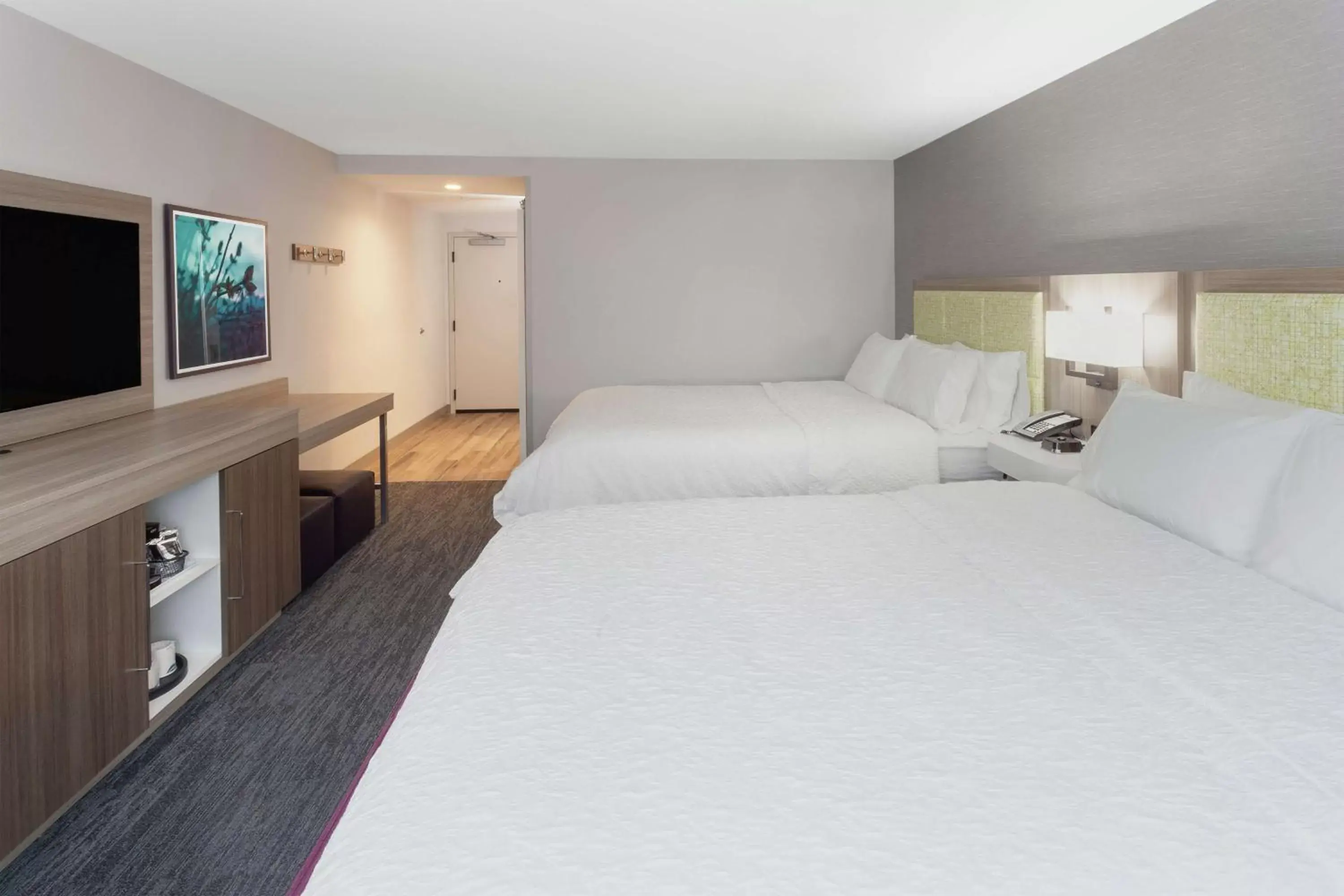 Bedroom, Bed in Hampton Inn & Suites Rocky Hill - Hartford South