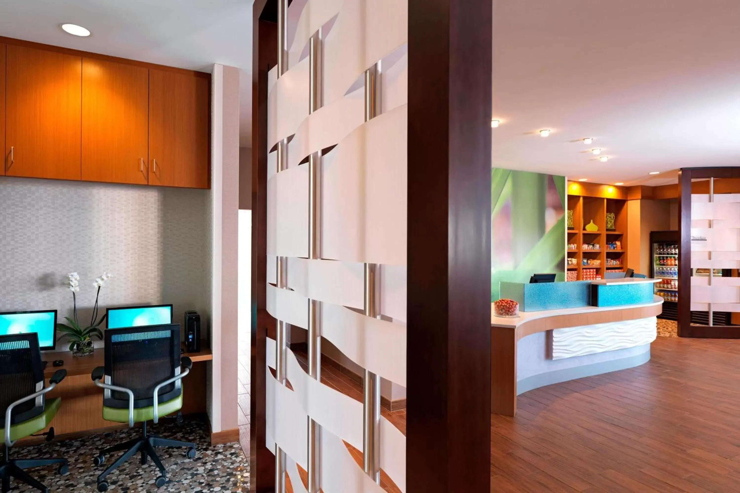 Business facilities in SpringHill Suites by Marriott Mobile West